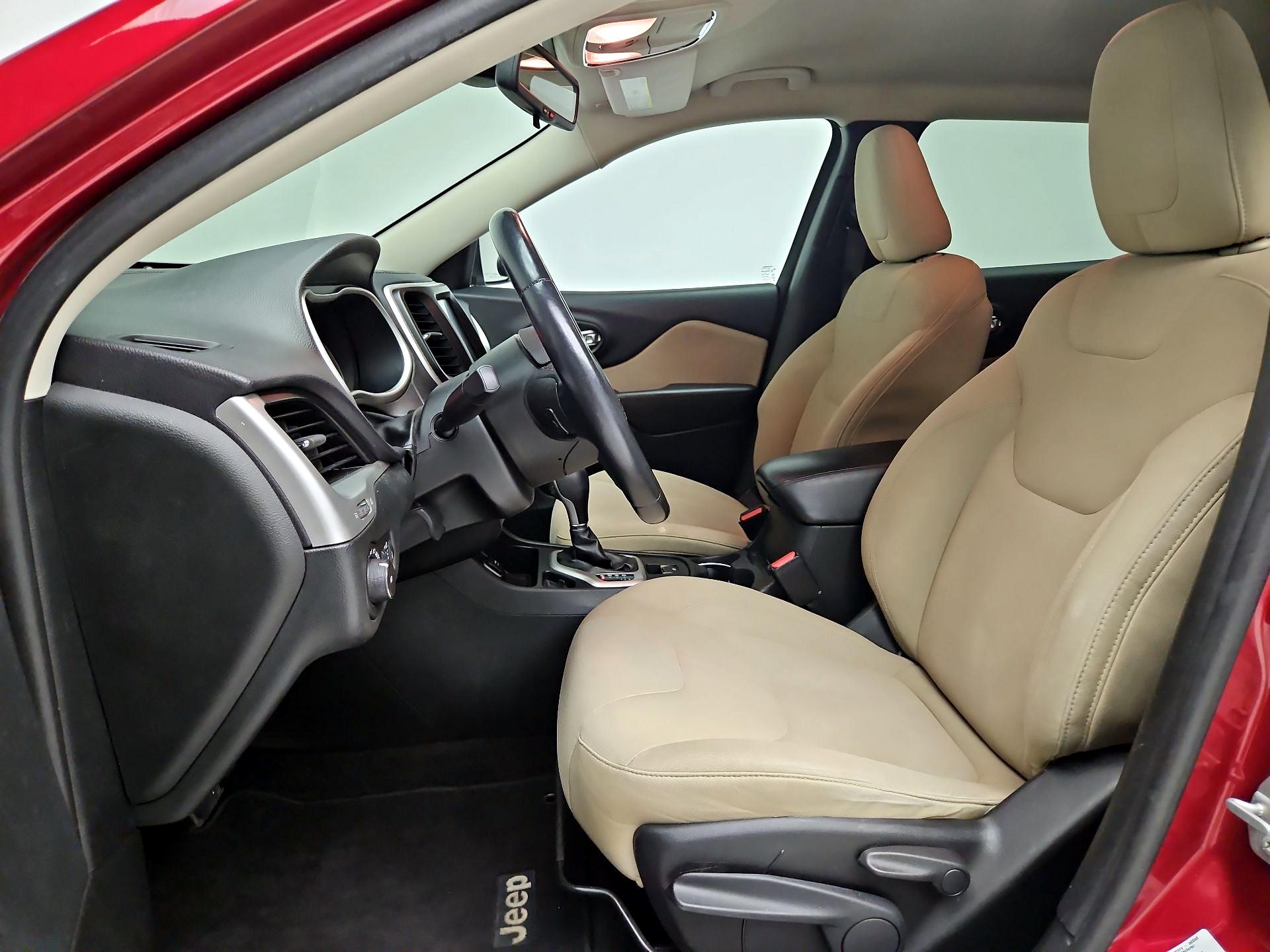 Thumbnail: 2015 Jeep Cherokee - 11