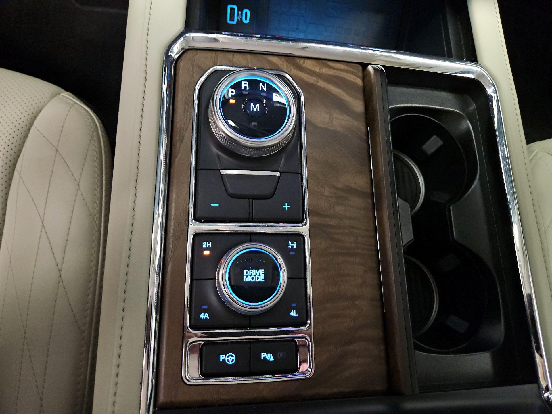 Thumbnail: 2021 Ford Expedition - 18