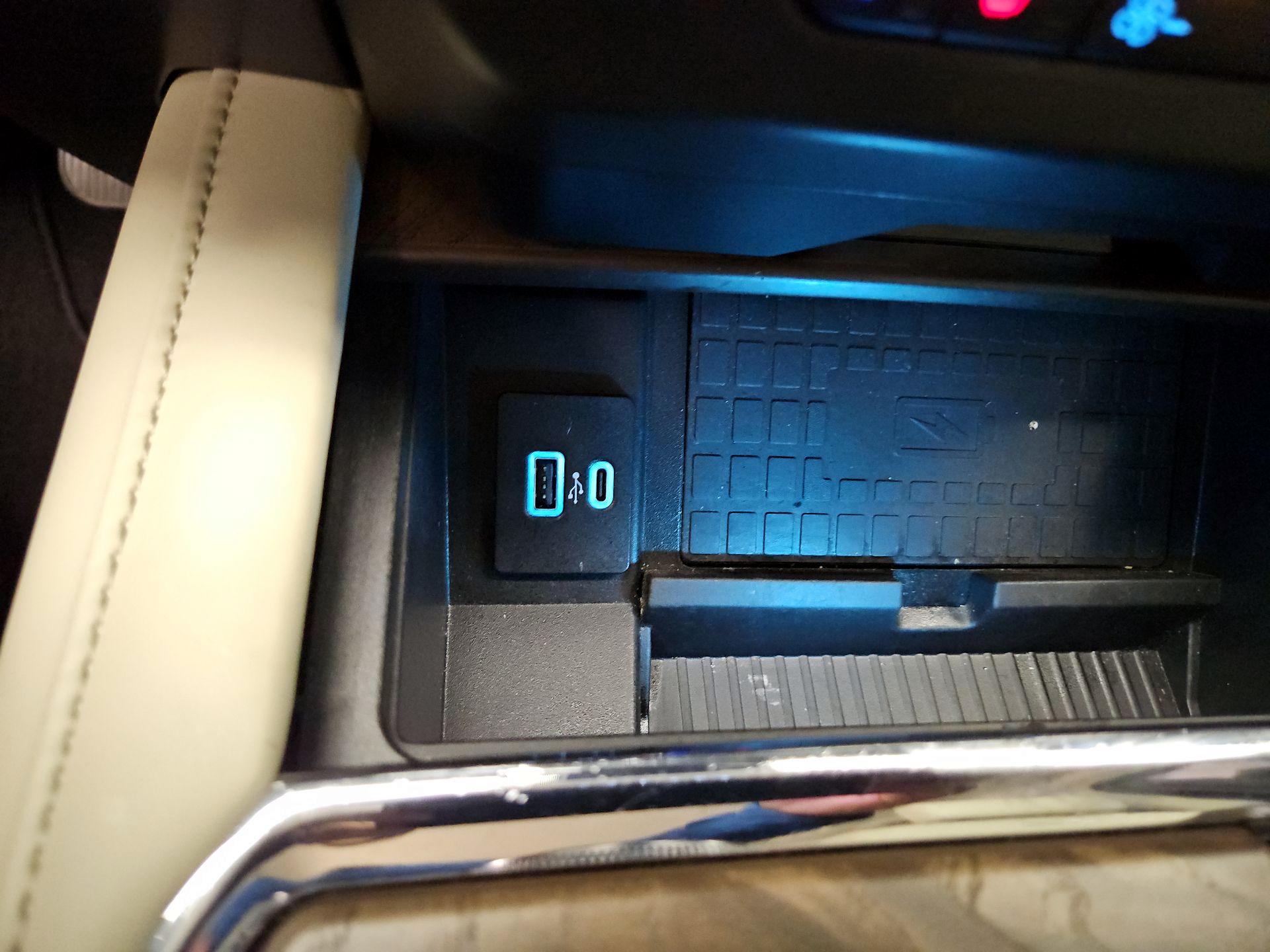 Thumbnail: 2021 Ford Expedition - 19