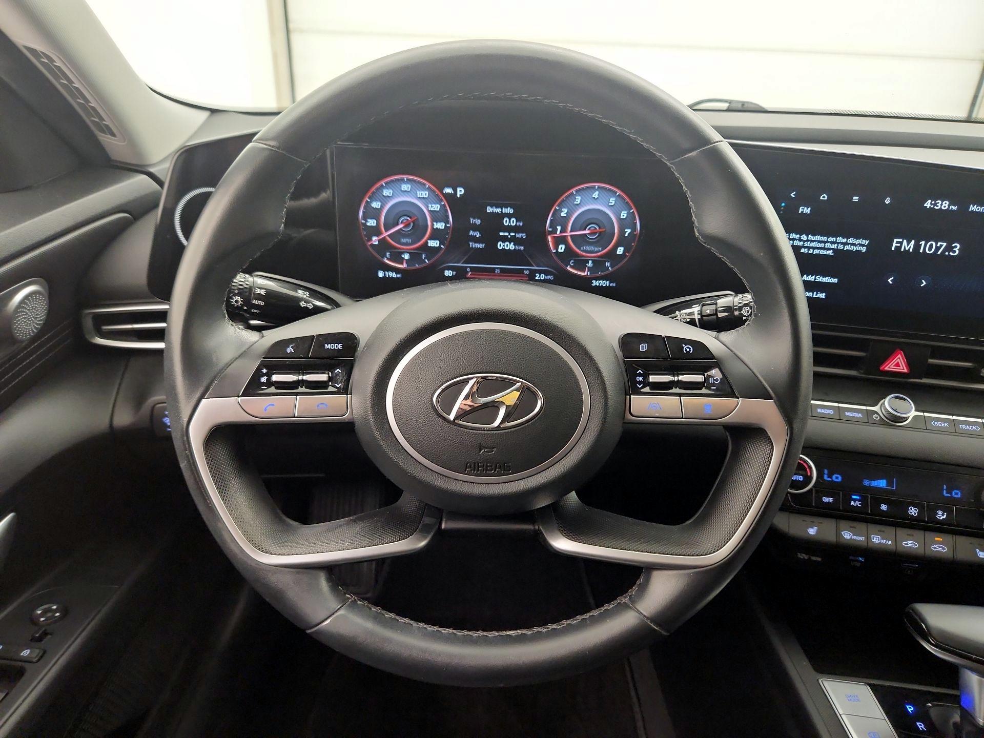 Thumbnail: 2023 Hyundai Elantra - 10