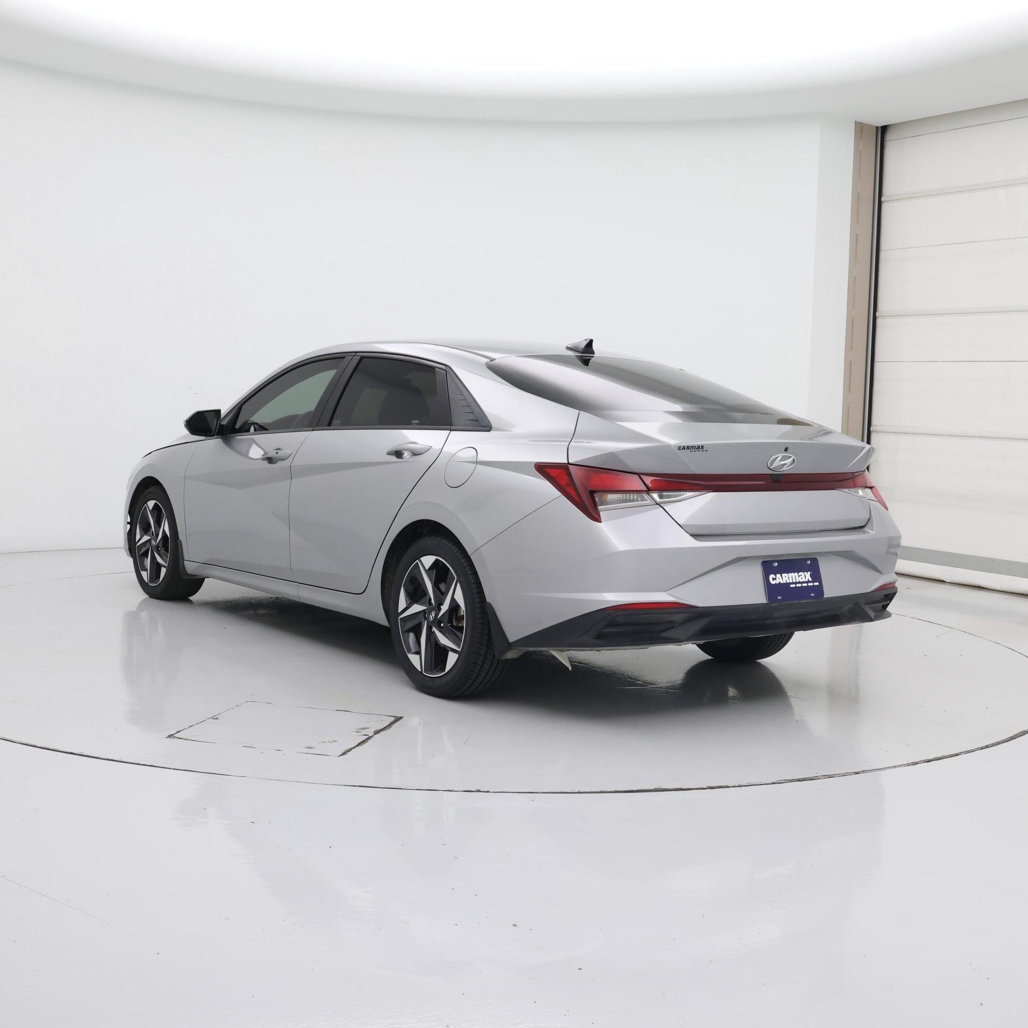 Thumbnail: 2023 Hyundai Elantra - 2