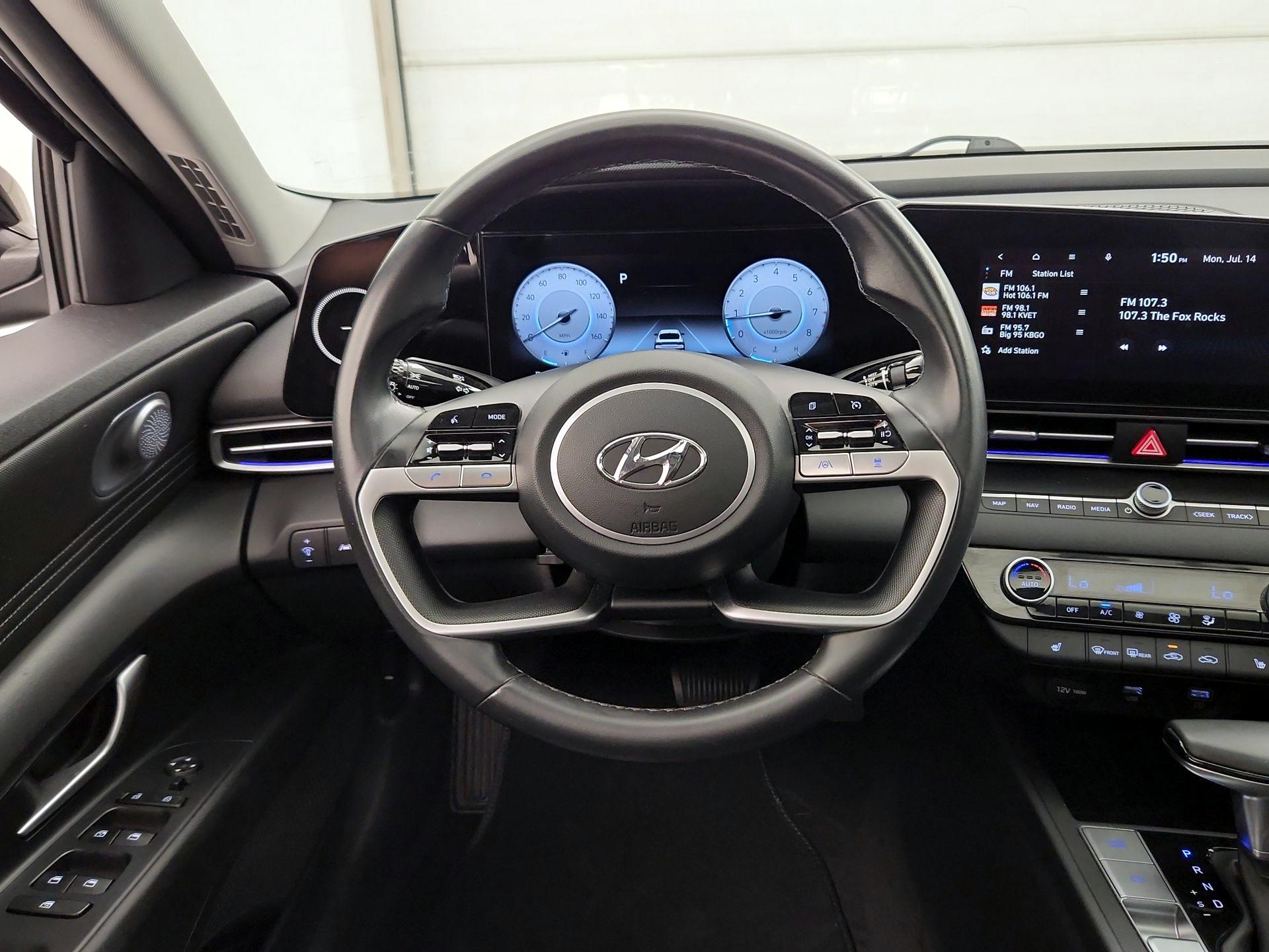 Thumbnail: 2023 Hyundai Elantra - 10