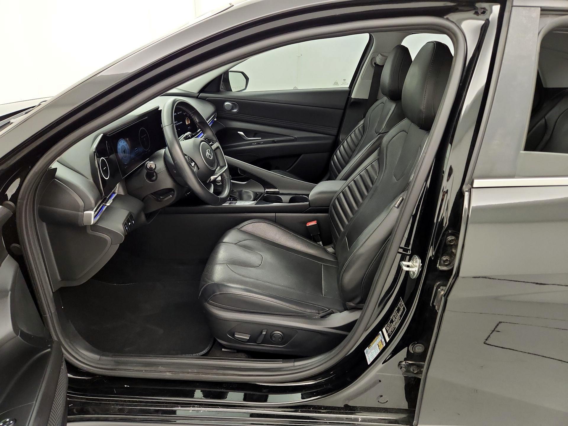 Thumbnail: 2023 Hyundai Elantra - 11