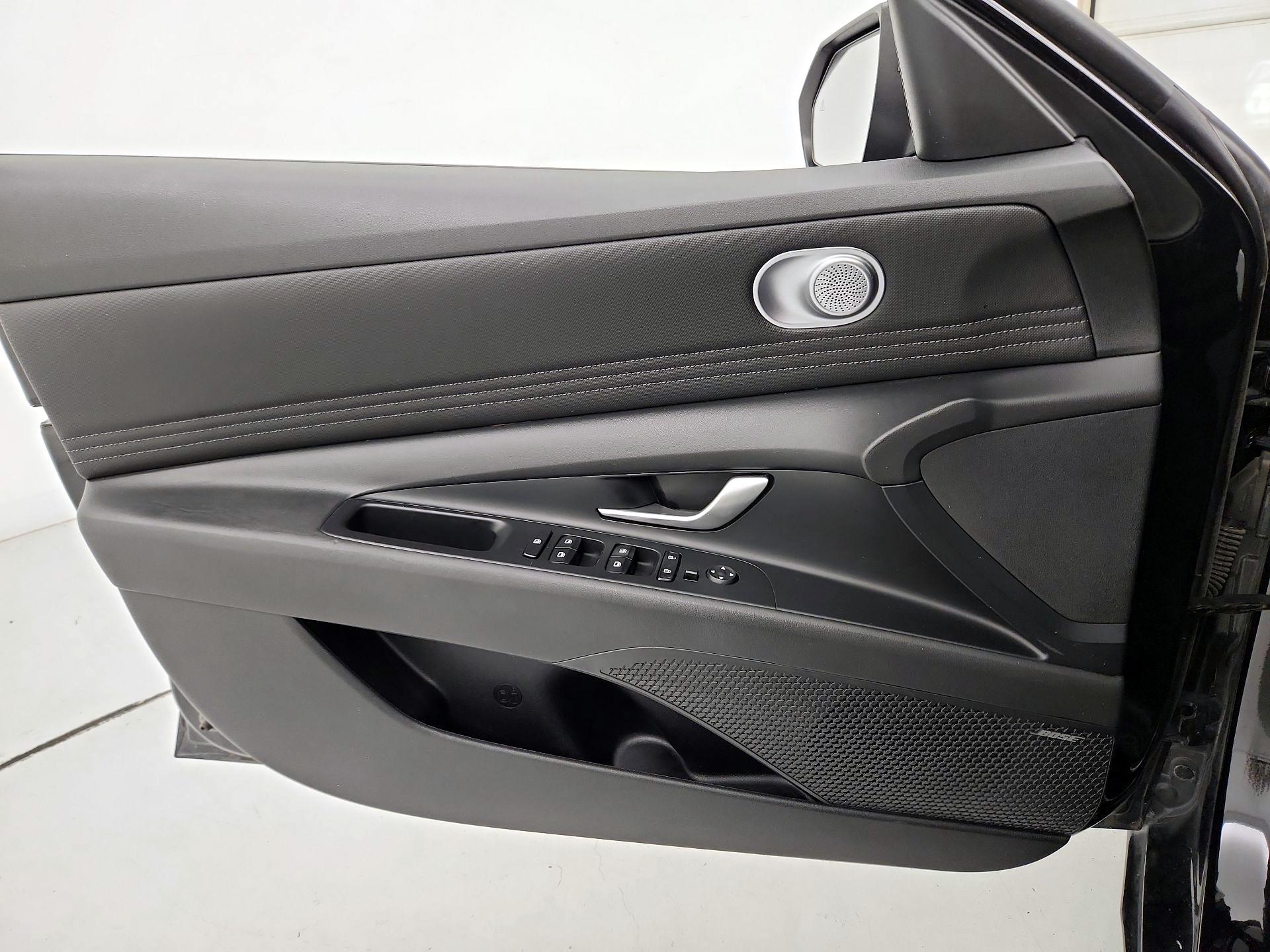 Thumbnail: 2023 Hyundai Elantra - 12