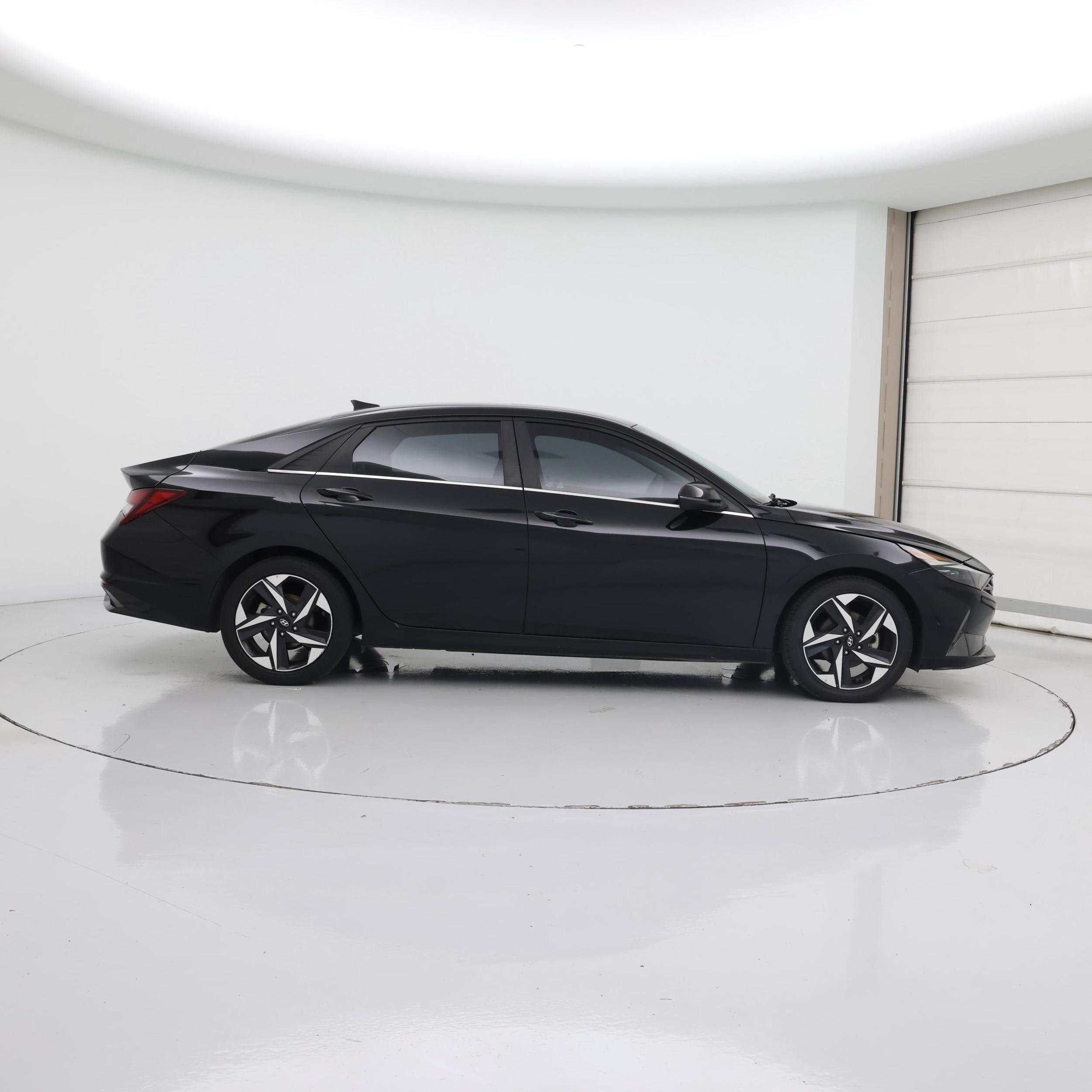 Thumbnail: 2023 Hyundai Elantra - 7