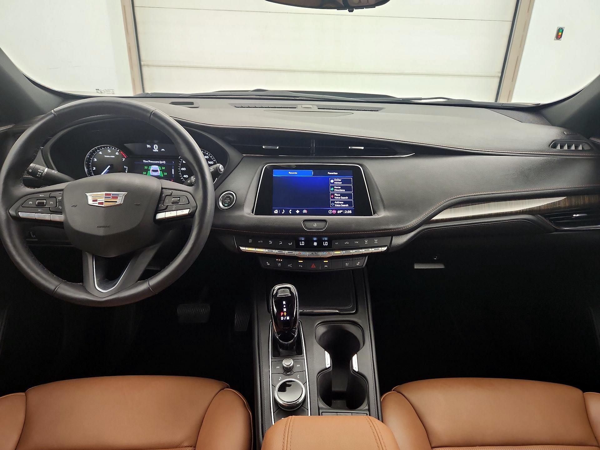 Thumbnail: 2023 Cadillac XT4 - 9