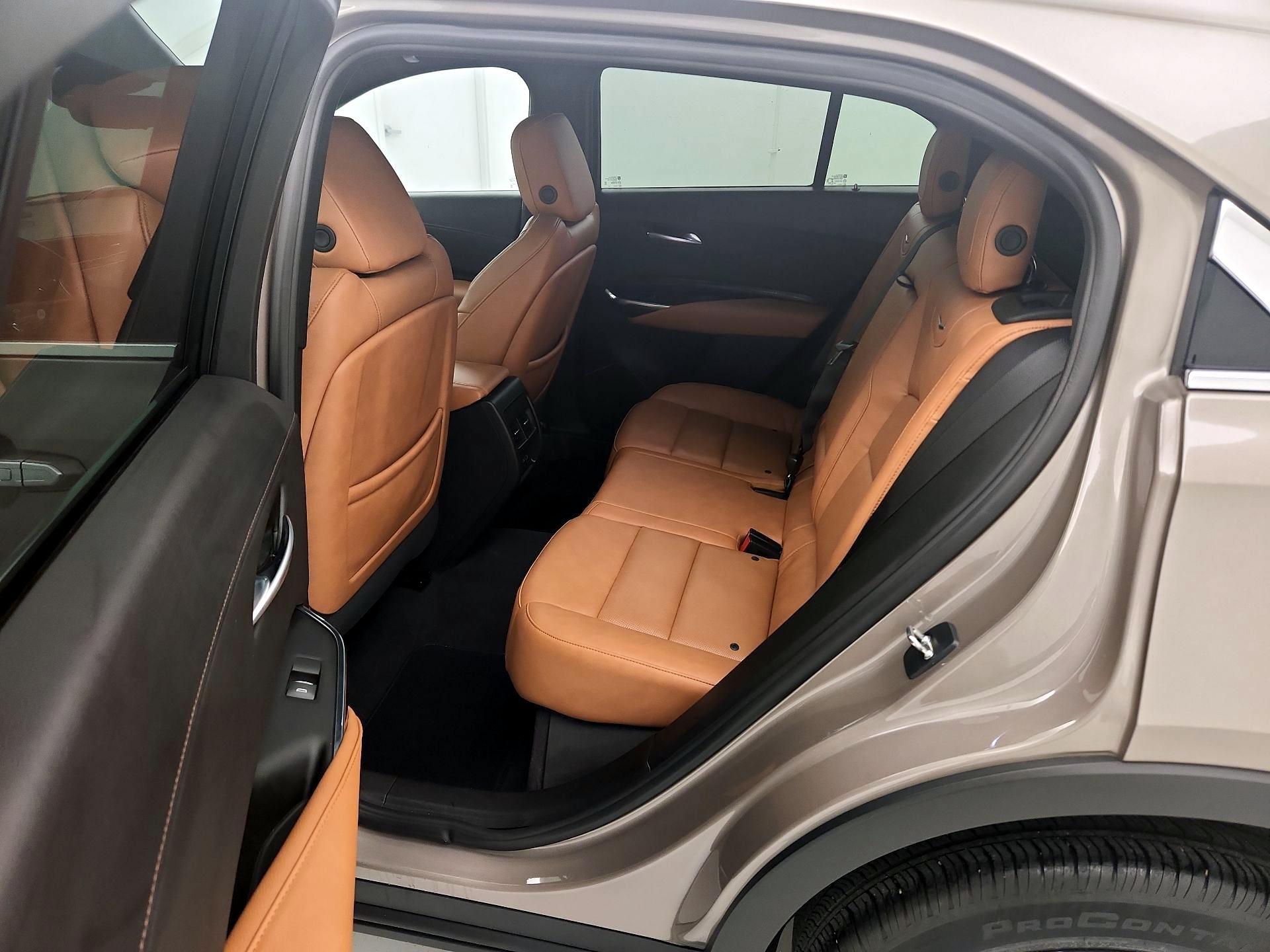 Thumbnail: 2023 Cadillac XT4 - 19