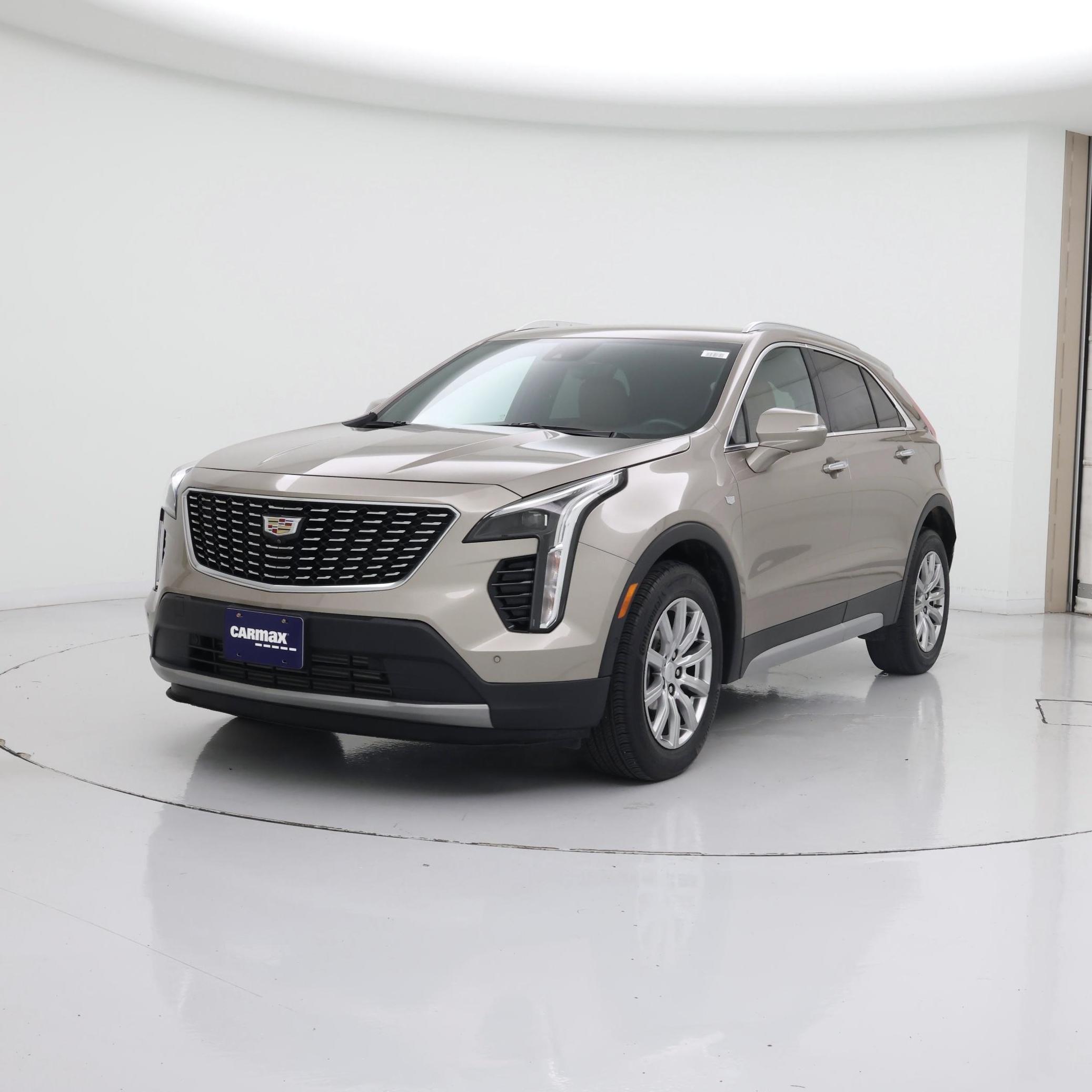 Thumbnail: 2023 Cadillac XT4 - 4