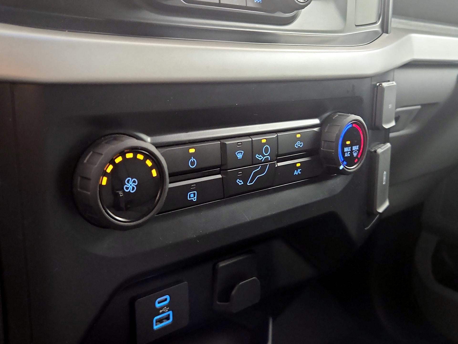 Thumbnail: 2022 Ford F-150 - 16