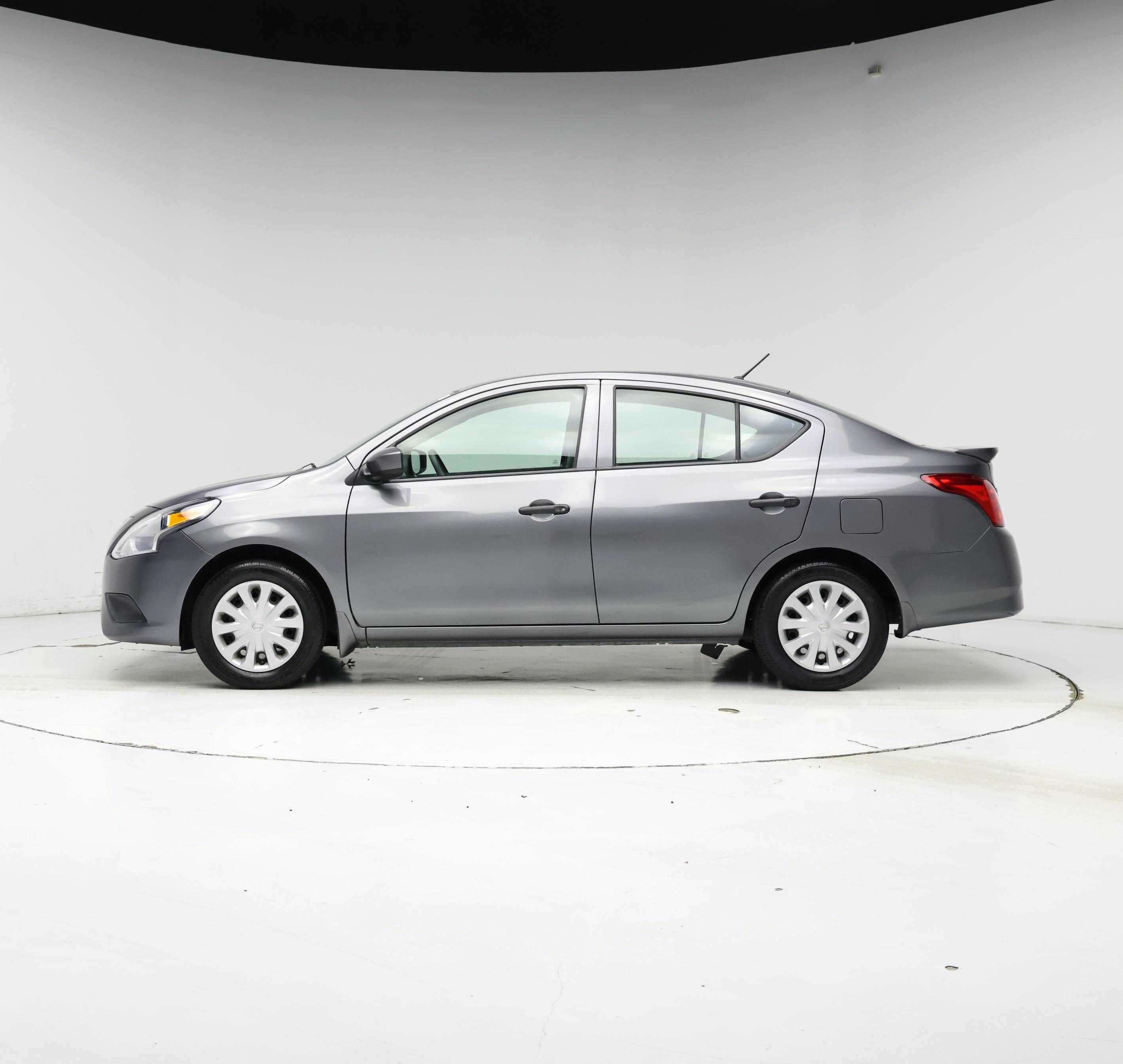 Thumbnail: 2017 Nissan Versa - 3