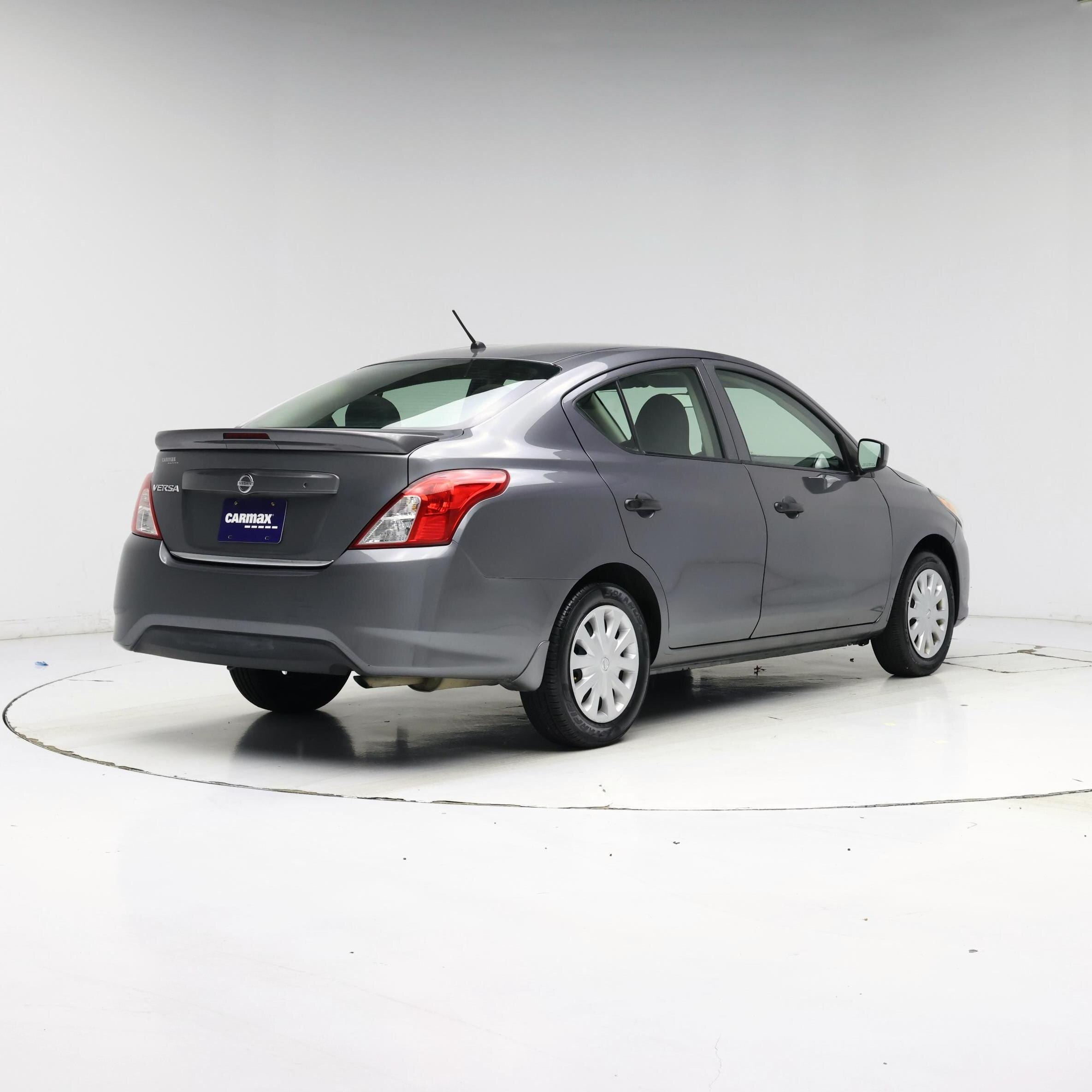 Thumbnail: 2017 Nissan Versa - 8
