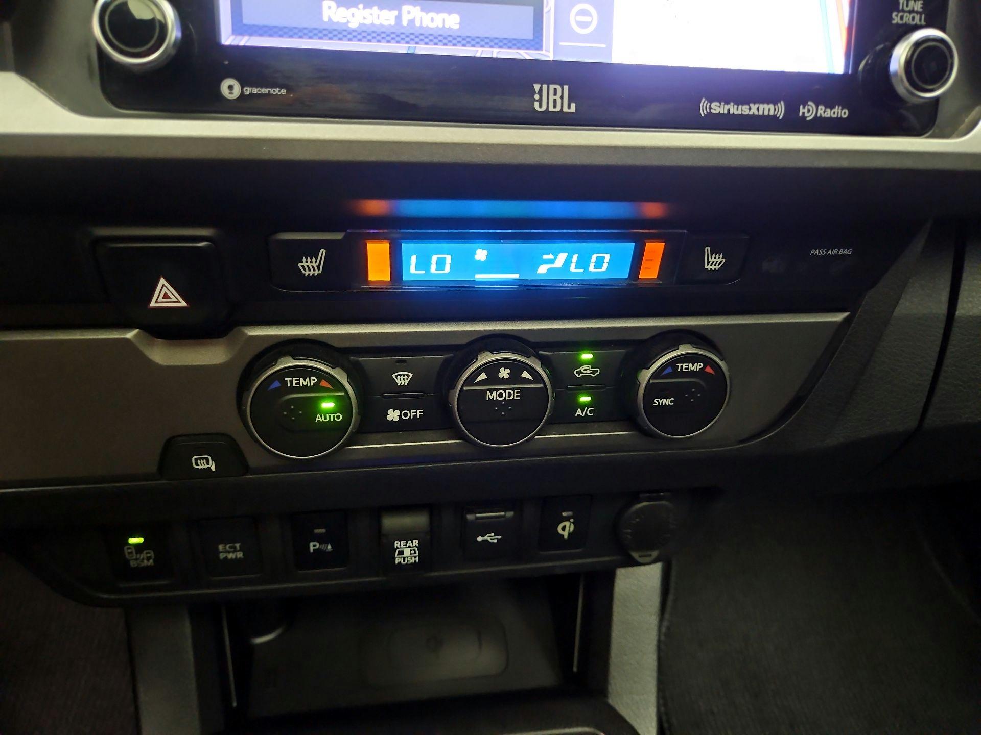 Thumbnail: 2021 Toyota Tacoma - 17