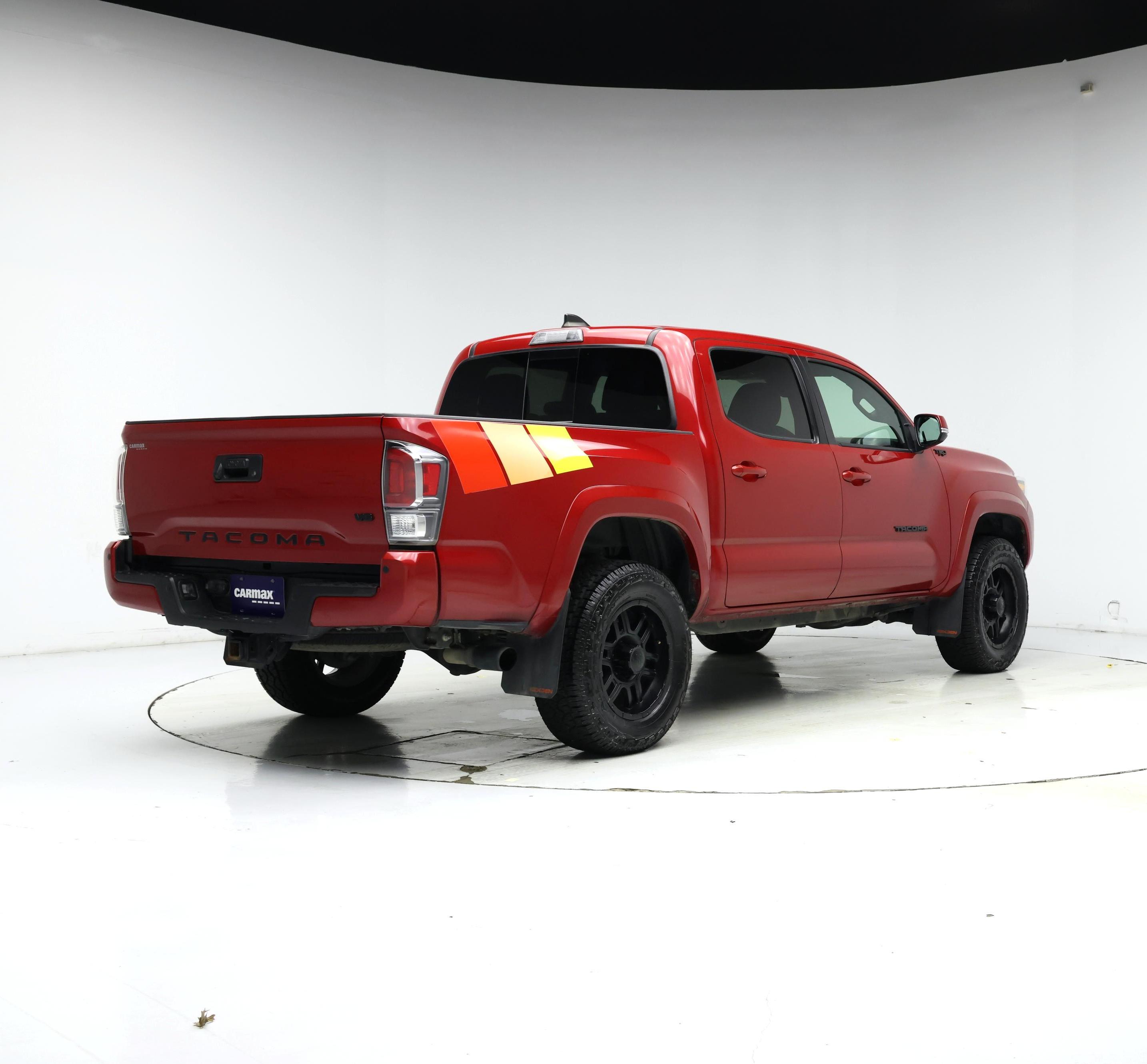 Thumbnail: 2021 Toyota Tacoma - 8