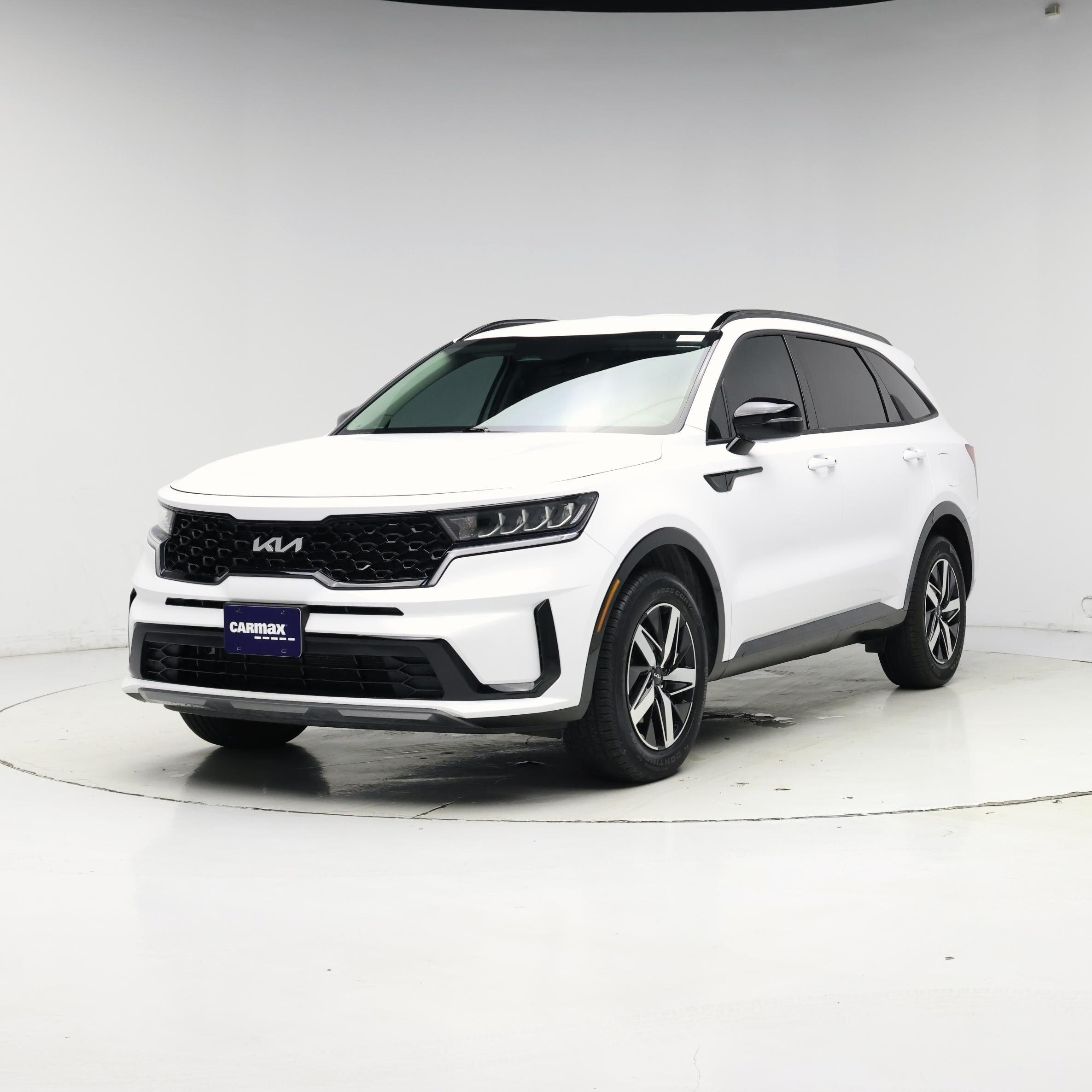 Thumbnail: 2023 Kia Sorento - 4