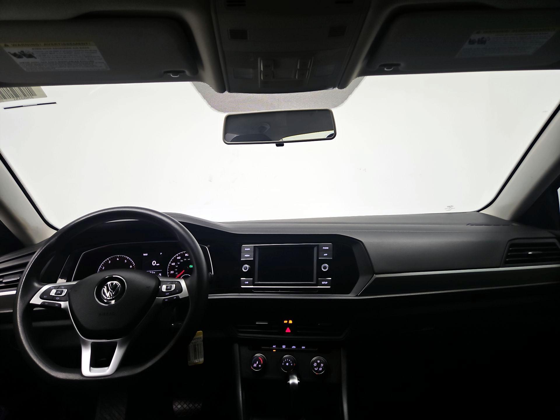 Thumbnail: 2019 Volkswagen Jetta - 9