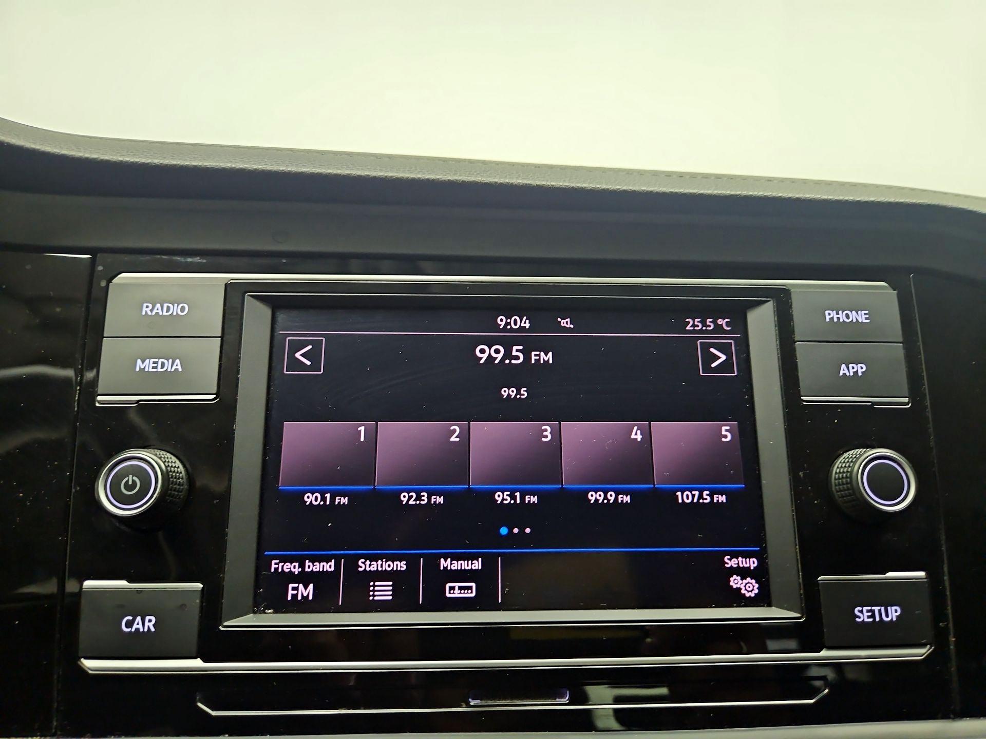 Thumbnail: 2019 Volkswagen Jetta - 15