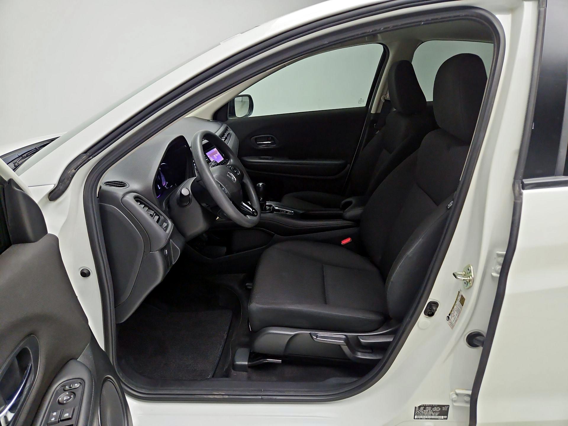 Thumbnail: 2017 Honda HR-V - 11