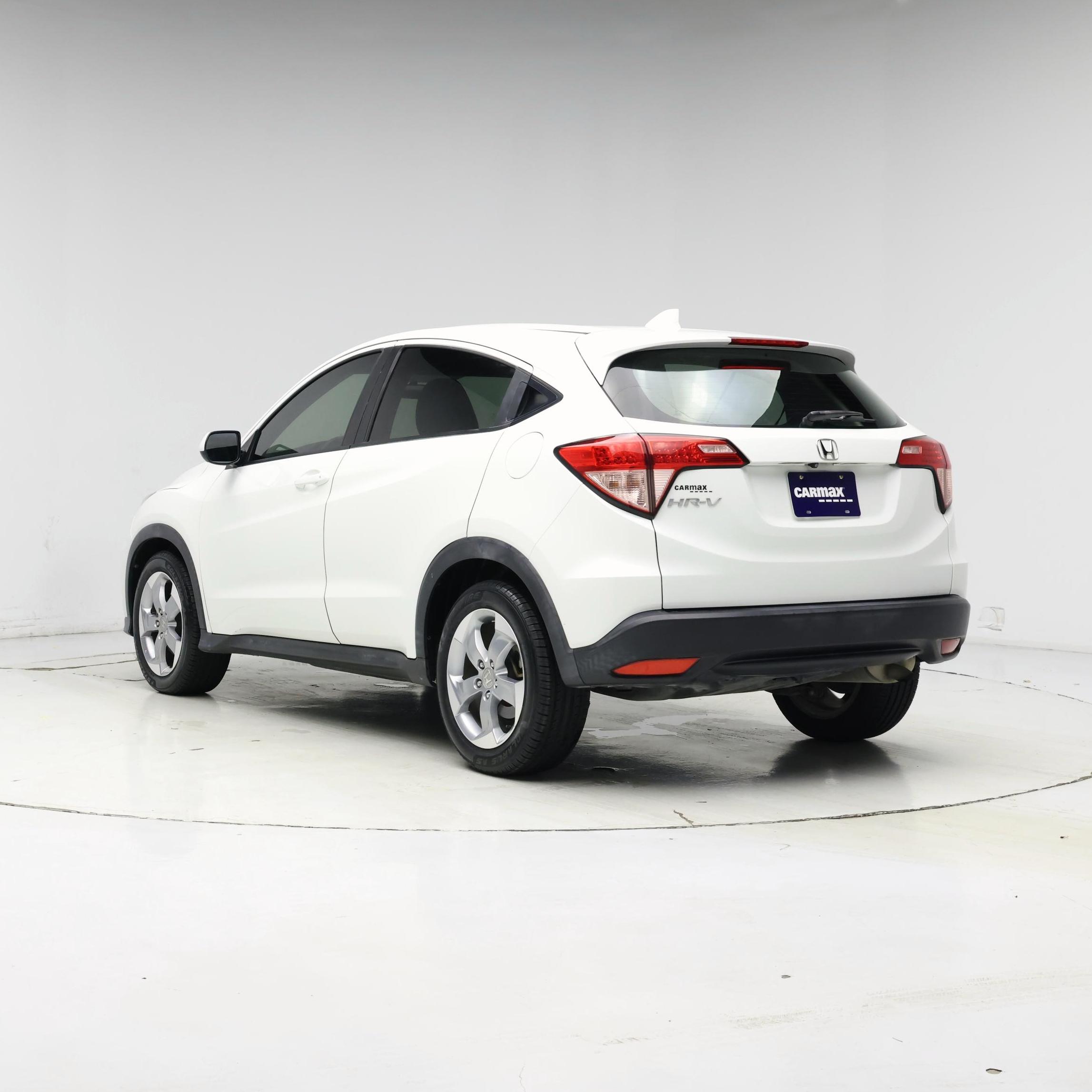 Thumbnail: 2017 Honda HR-V - 2
