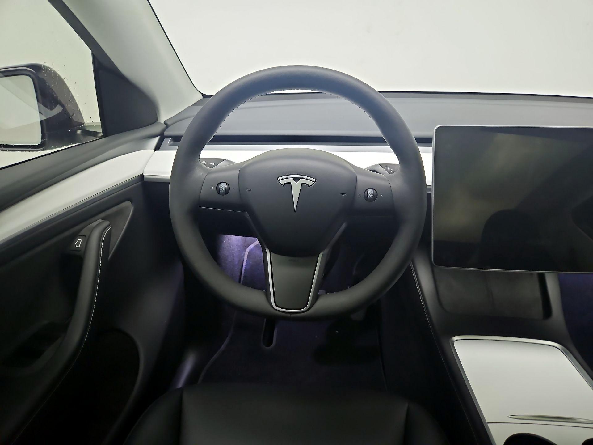 Thumbnail: 2024 Tesla Model Y - 10
