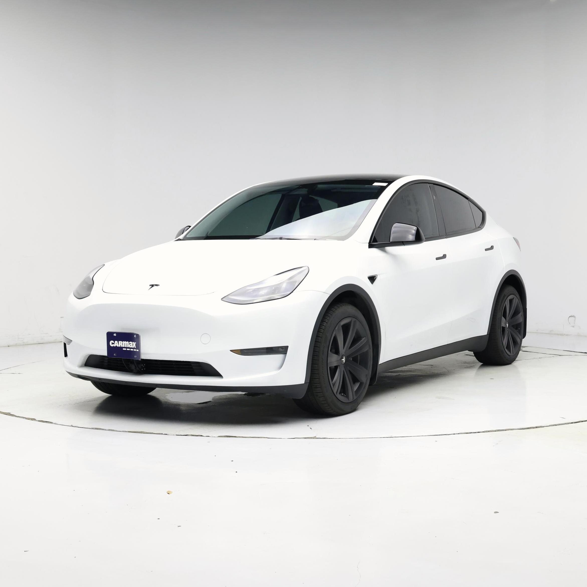 Thumbnail: 2024 Tesla Model Y - 4