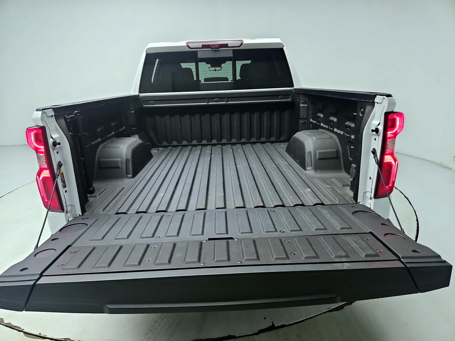 Thumbnail: 2024 Chevrolet Silverado 1500 - 20