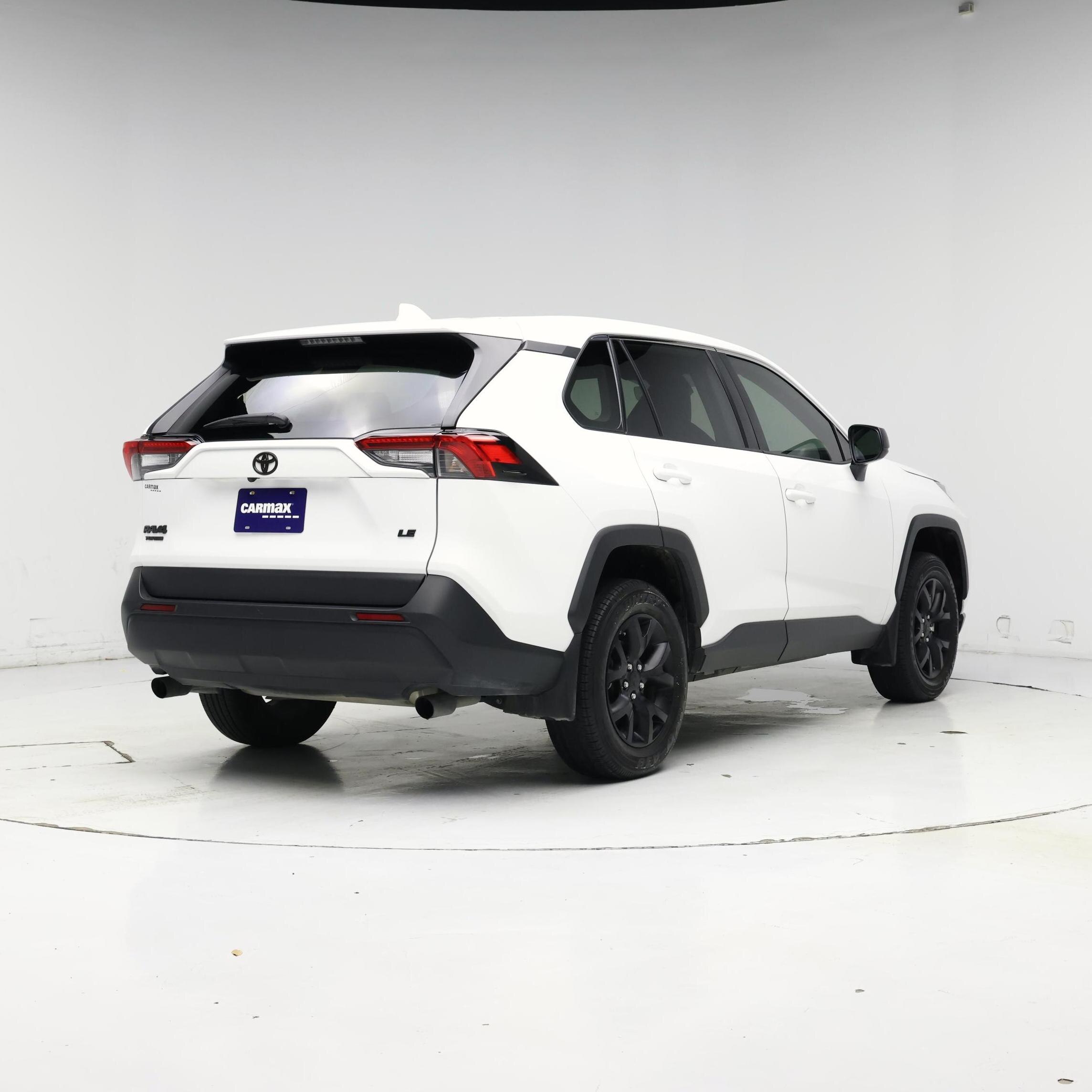Thumbnail: 2024 Toyota RAV4 - 8