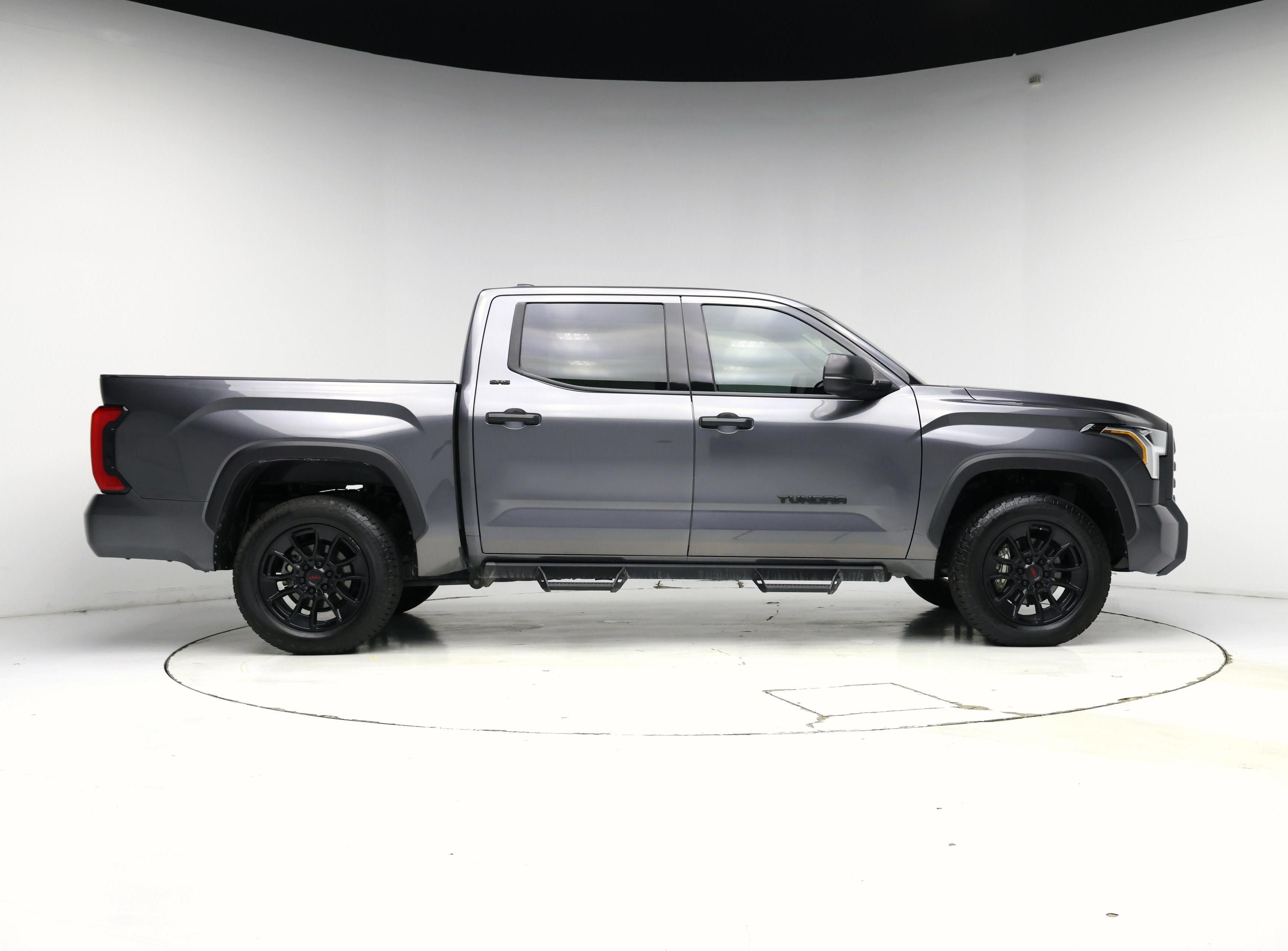 Thumbnail: 2023 Toyota Tundra - 7