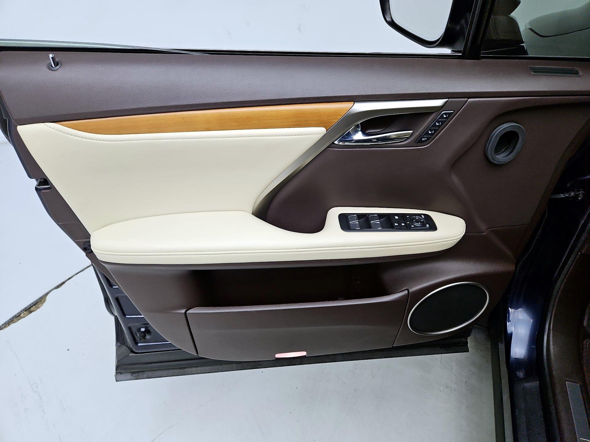 Thumbnail: 2020 Lexus RX - 12