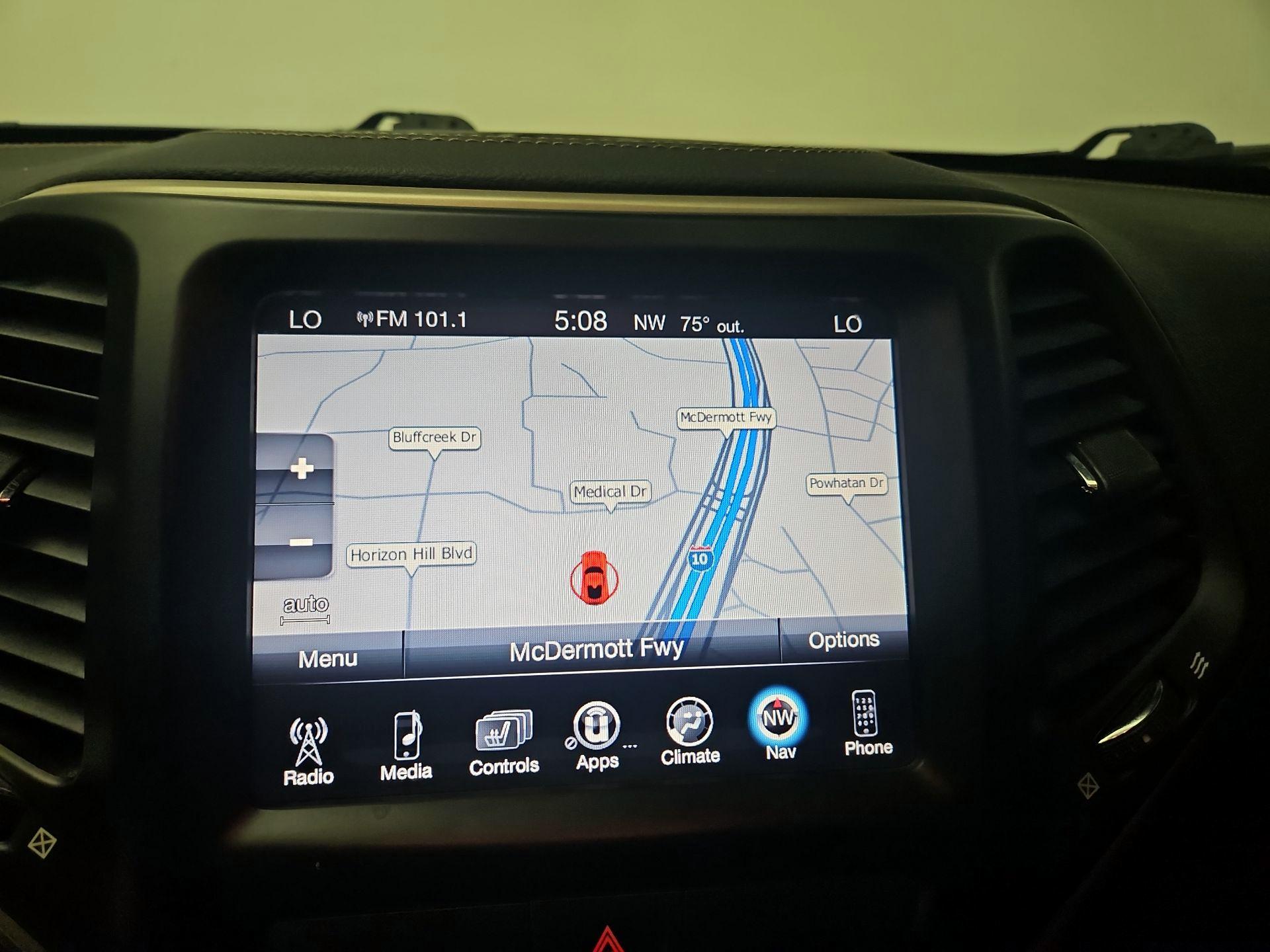 Thumbnail: 2016 Jeep Cherokee - 14
