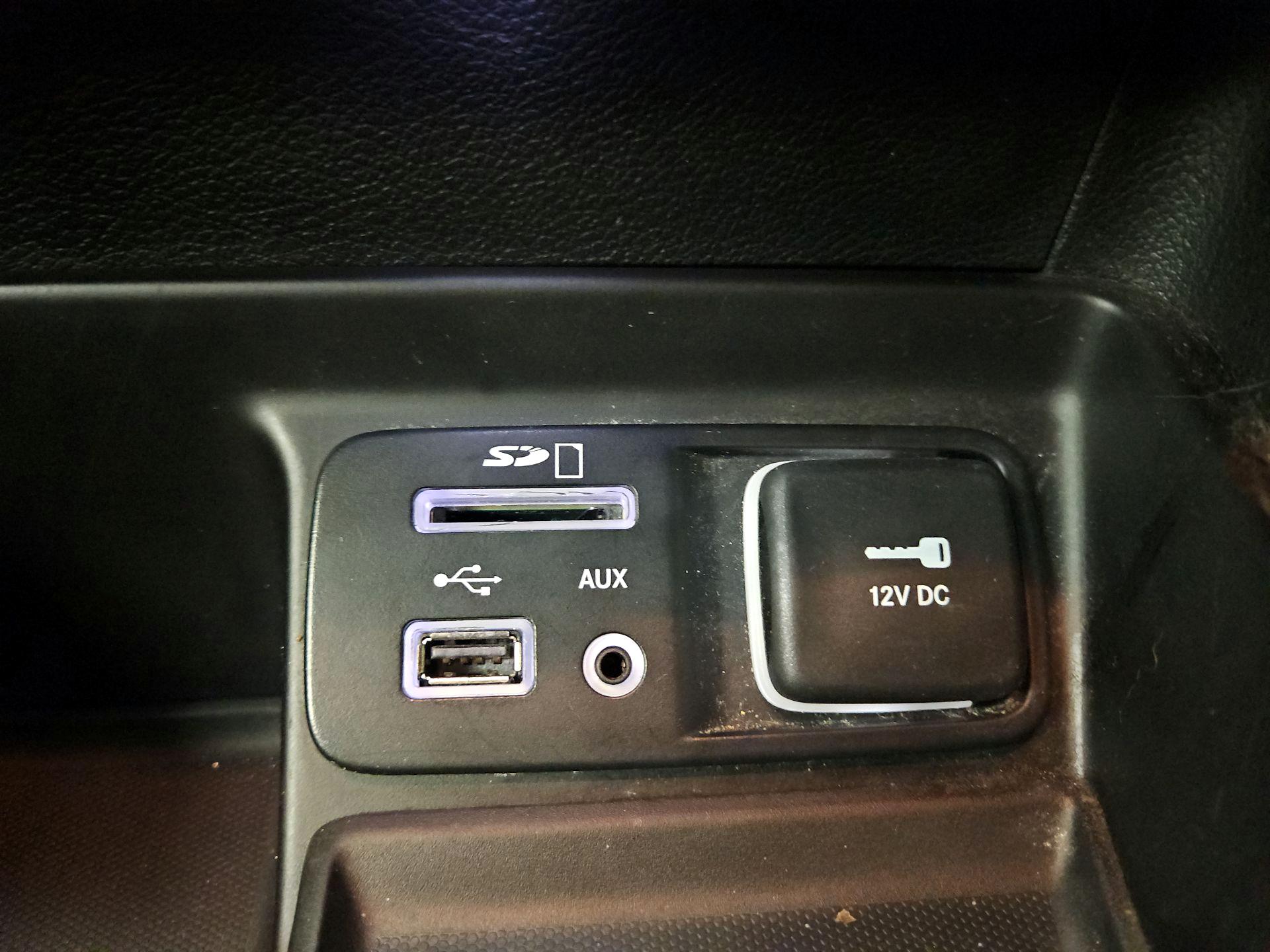 Thumbnail: 2016 Jeep Cherokee - 19