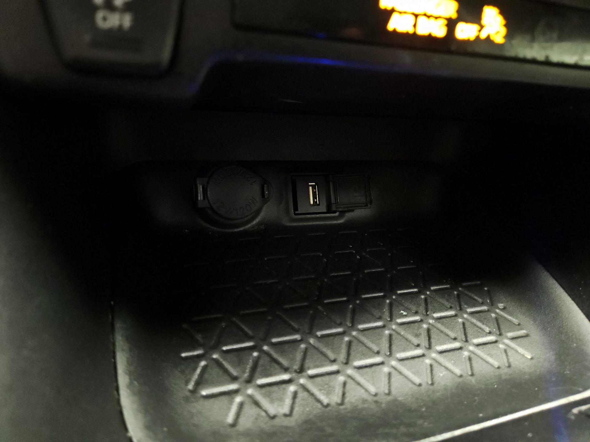 Thumbnail: 2021 Toyota RAV4 - 18