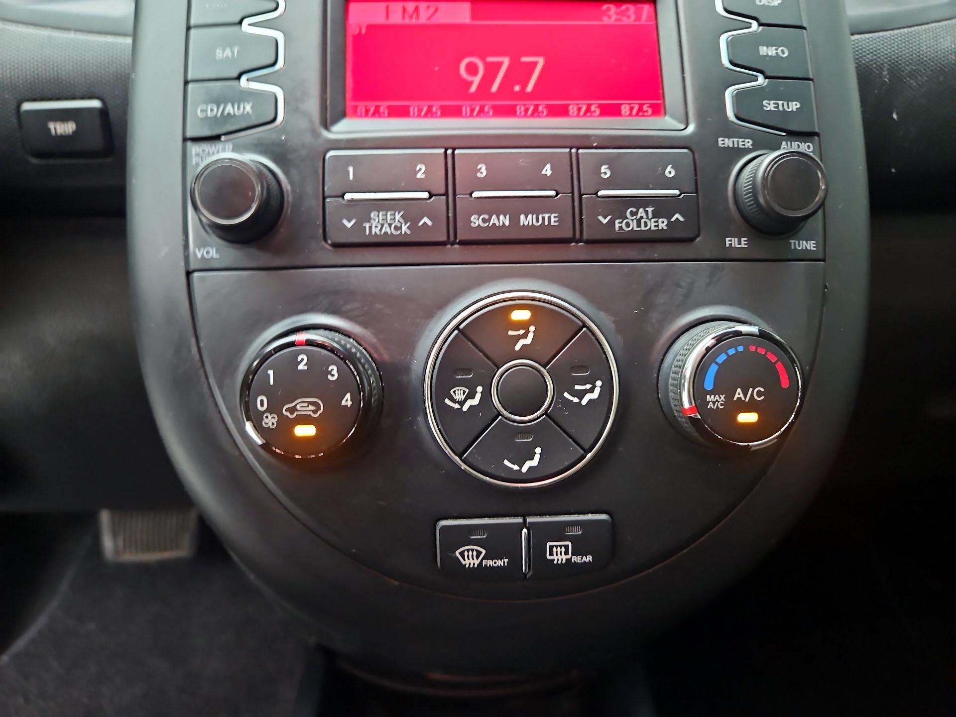 Thumbnail: 2013 Kia Soul - 13