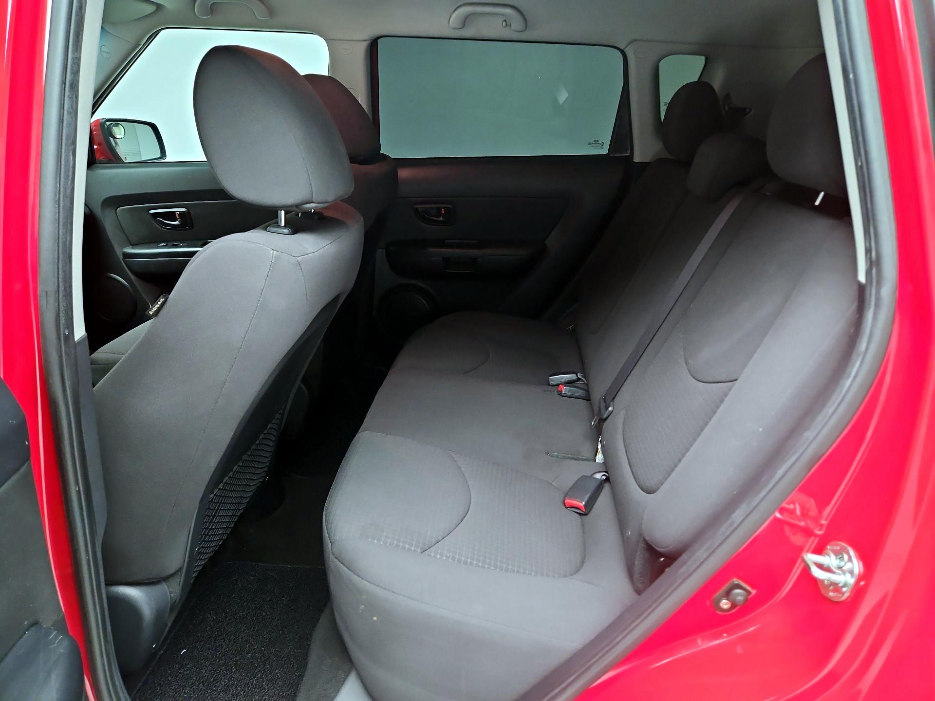 Thumbnail: 2013 Kia Soul - 16