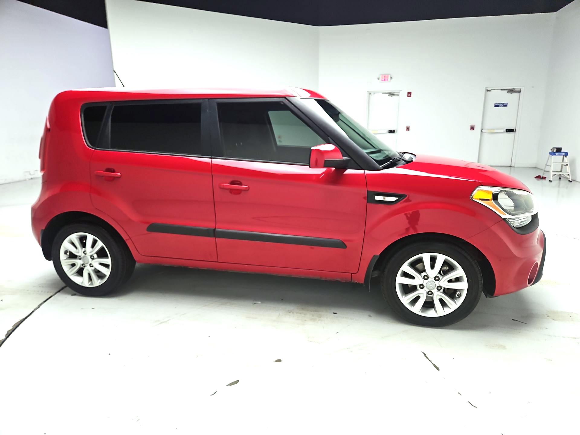 Thumbnail: 2013 Kia Soul - 4