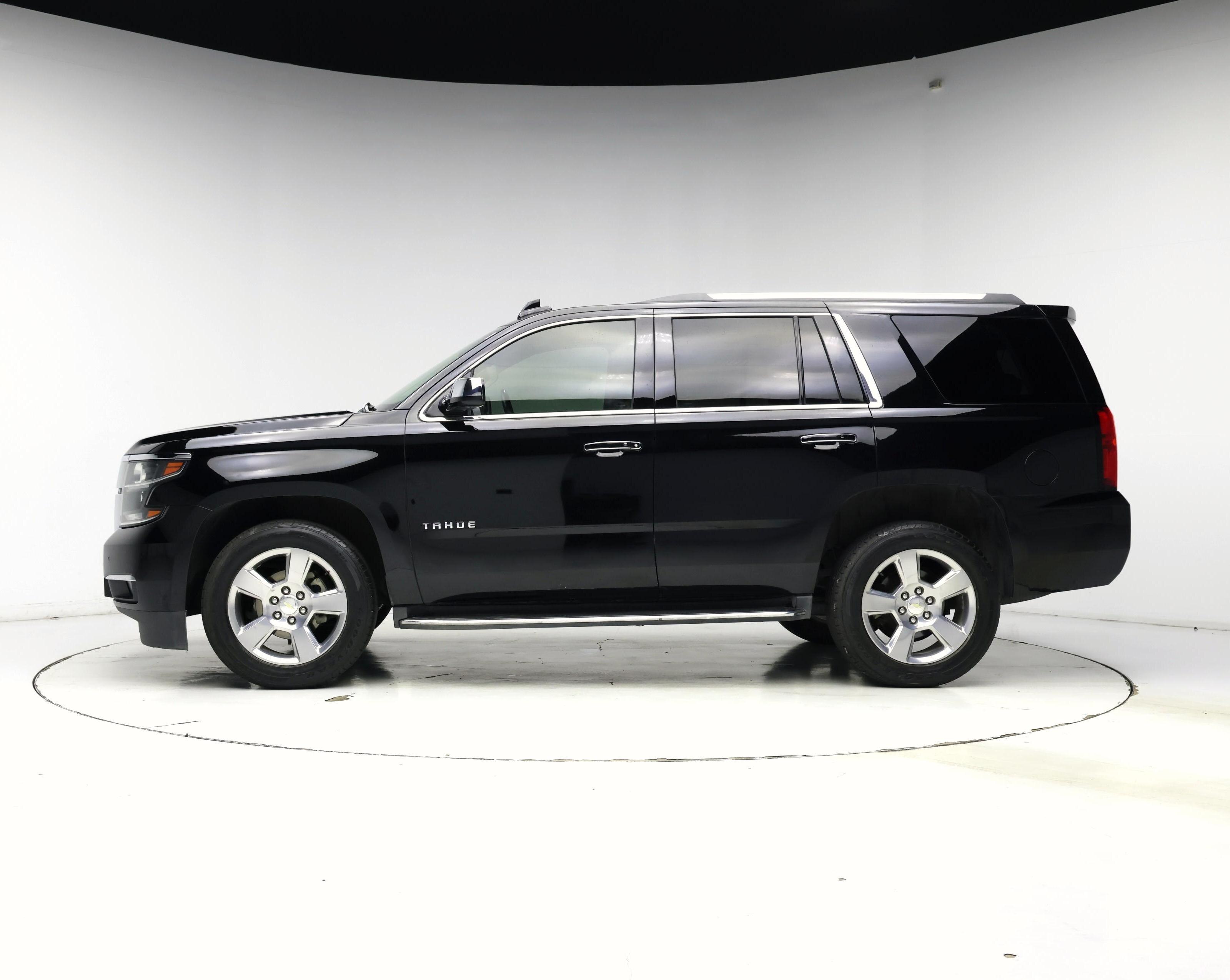 Thumbnail: 2018 Chevrolet Tahoe - 3