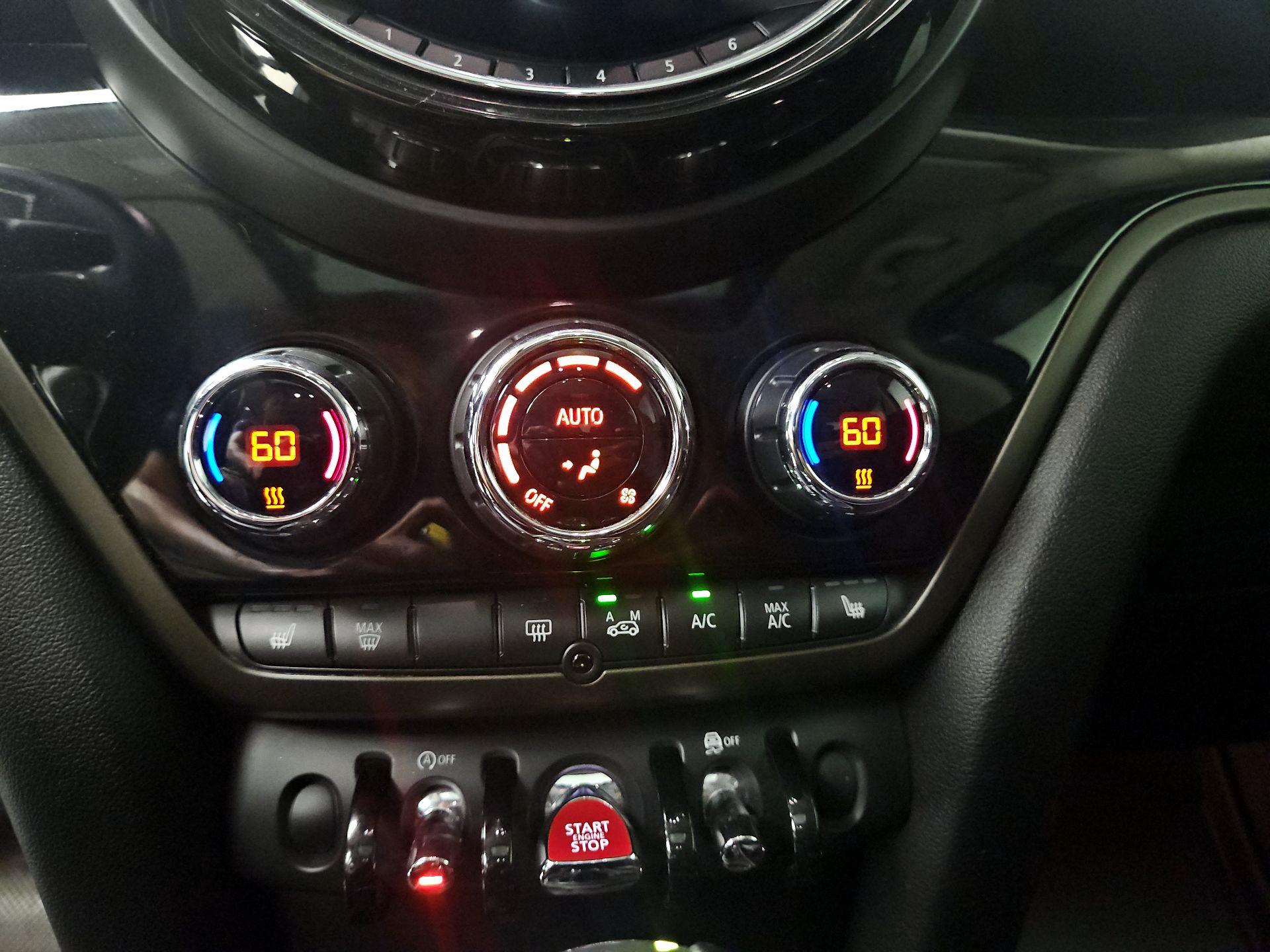 Thumbnail: 2019 MINI Cooper Countryman - 16