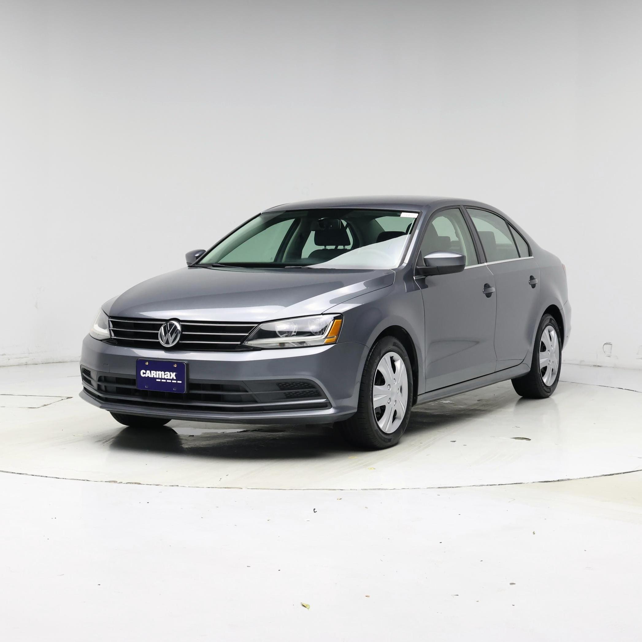 Thumbnail: 2017 Volkswagen Jetta - 4