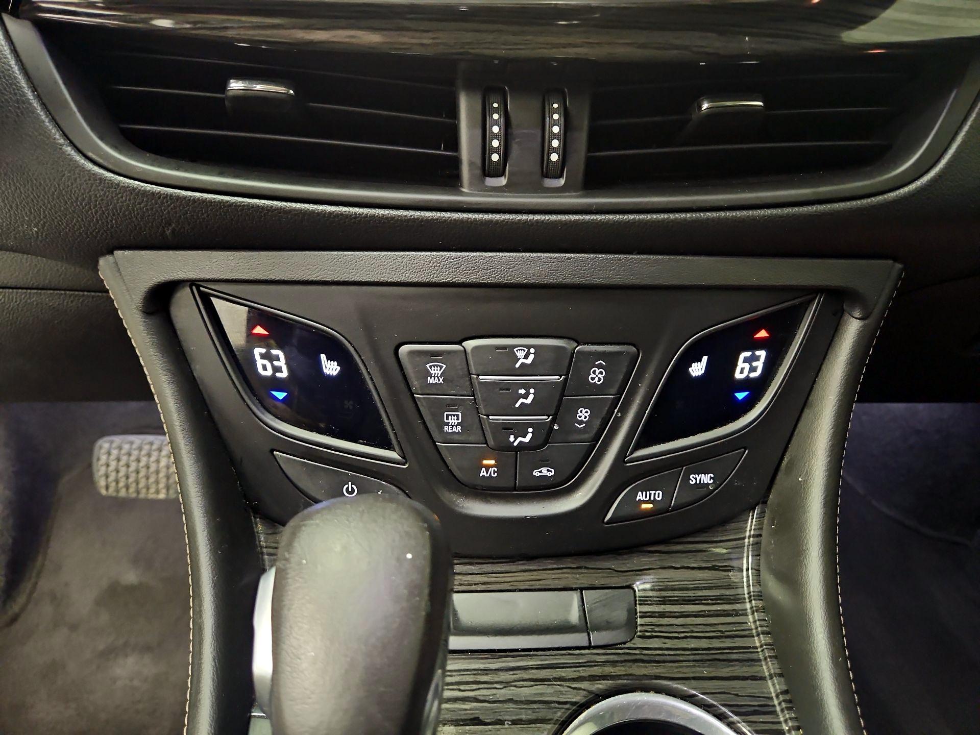 Thumbnail: 2017 Buick Envision - 16