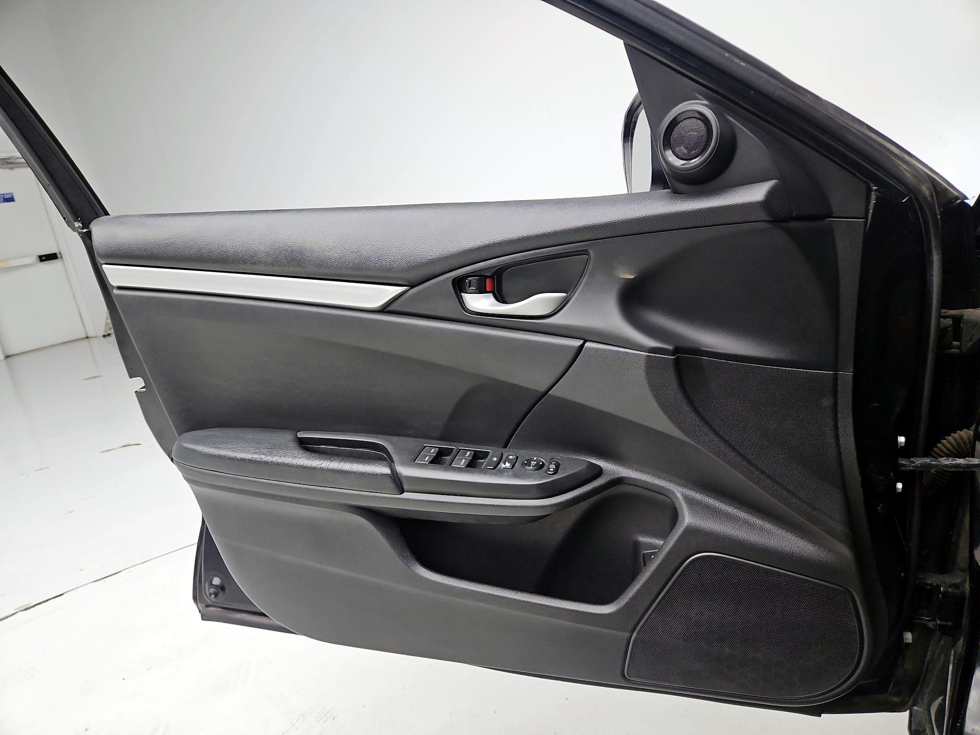 Thumbnail: 2020 Honda Civic - 12