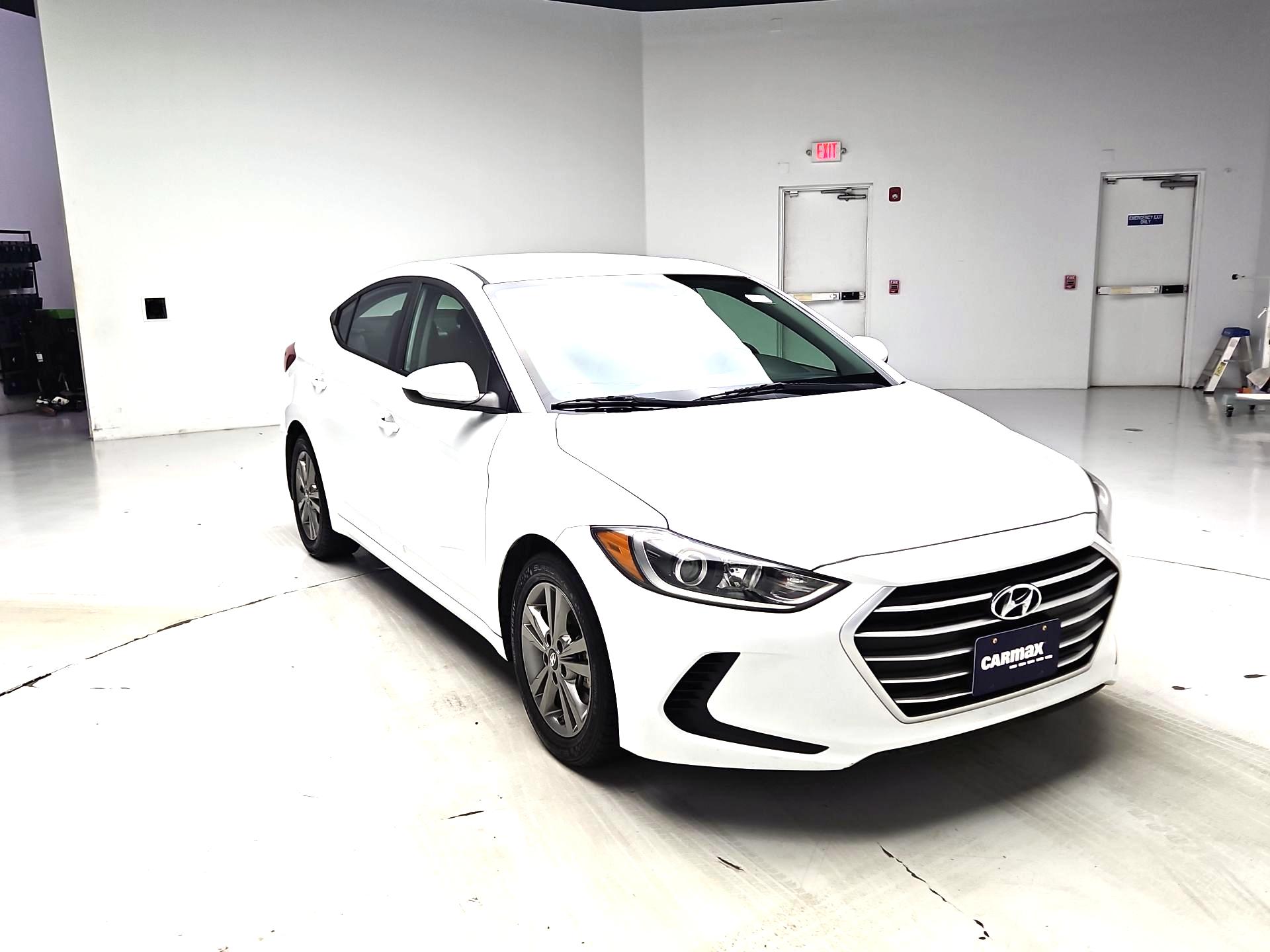 Thumbnail: 2018 Hyundai Elantra - 1