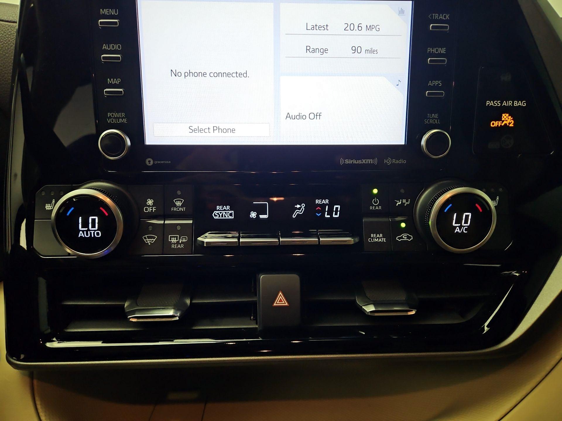 Thumbnail: 2021 Toyota Highlander - 16