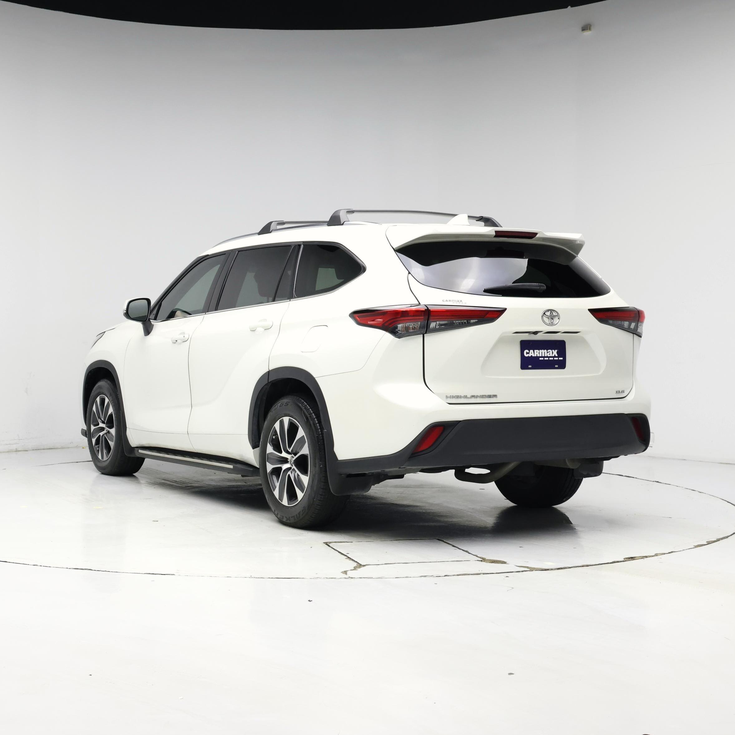 Thumbnail: 2021 Toyota Highlander - 2