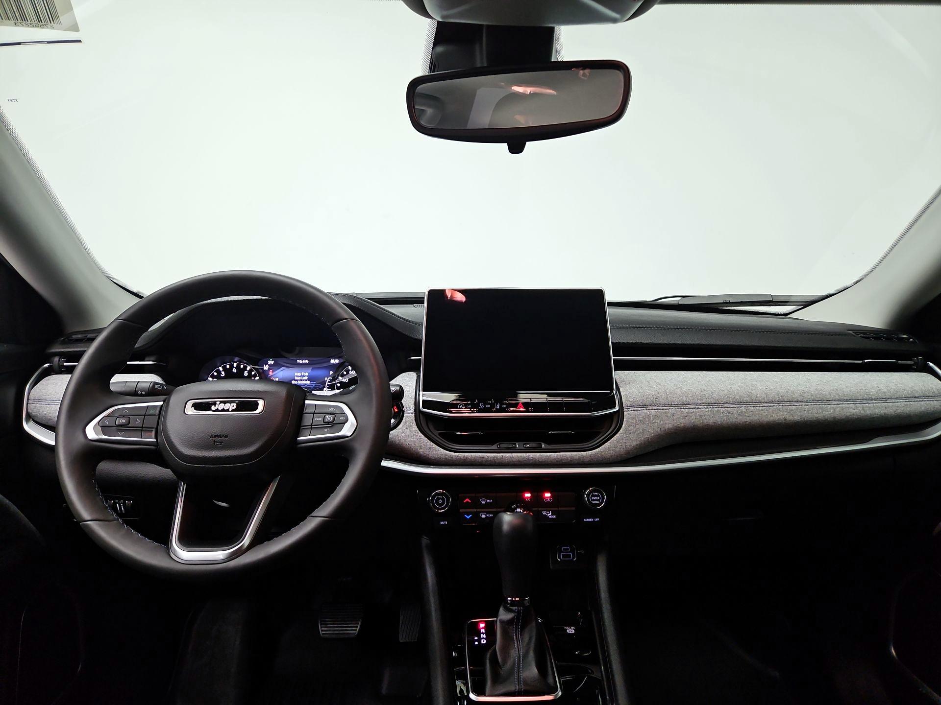 Thumbnail: 2022 Jeep Compass - 9