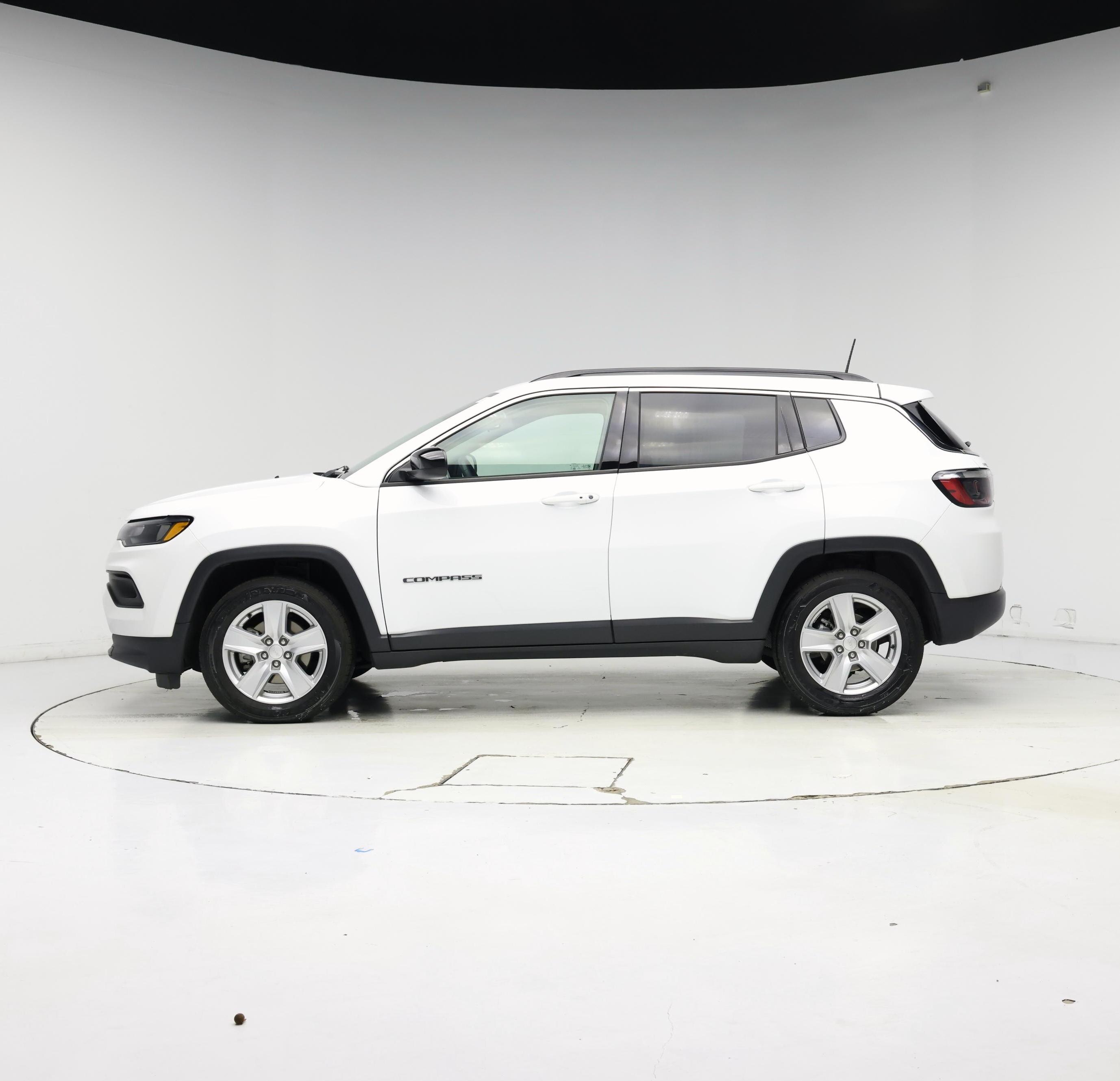 Thumbnail: 2022 Jeep Compass - 3