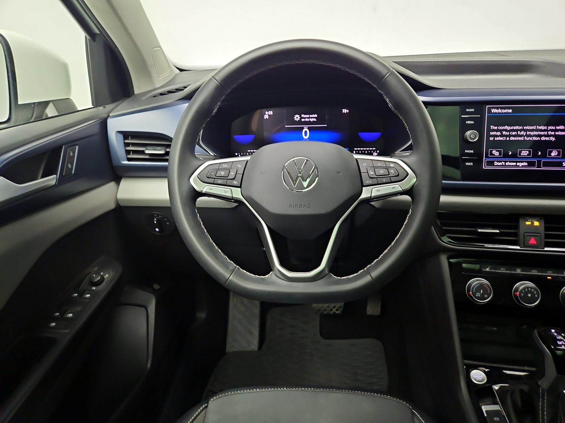Thumbnail: 2023 Volkswagen Taos - 10