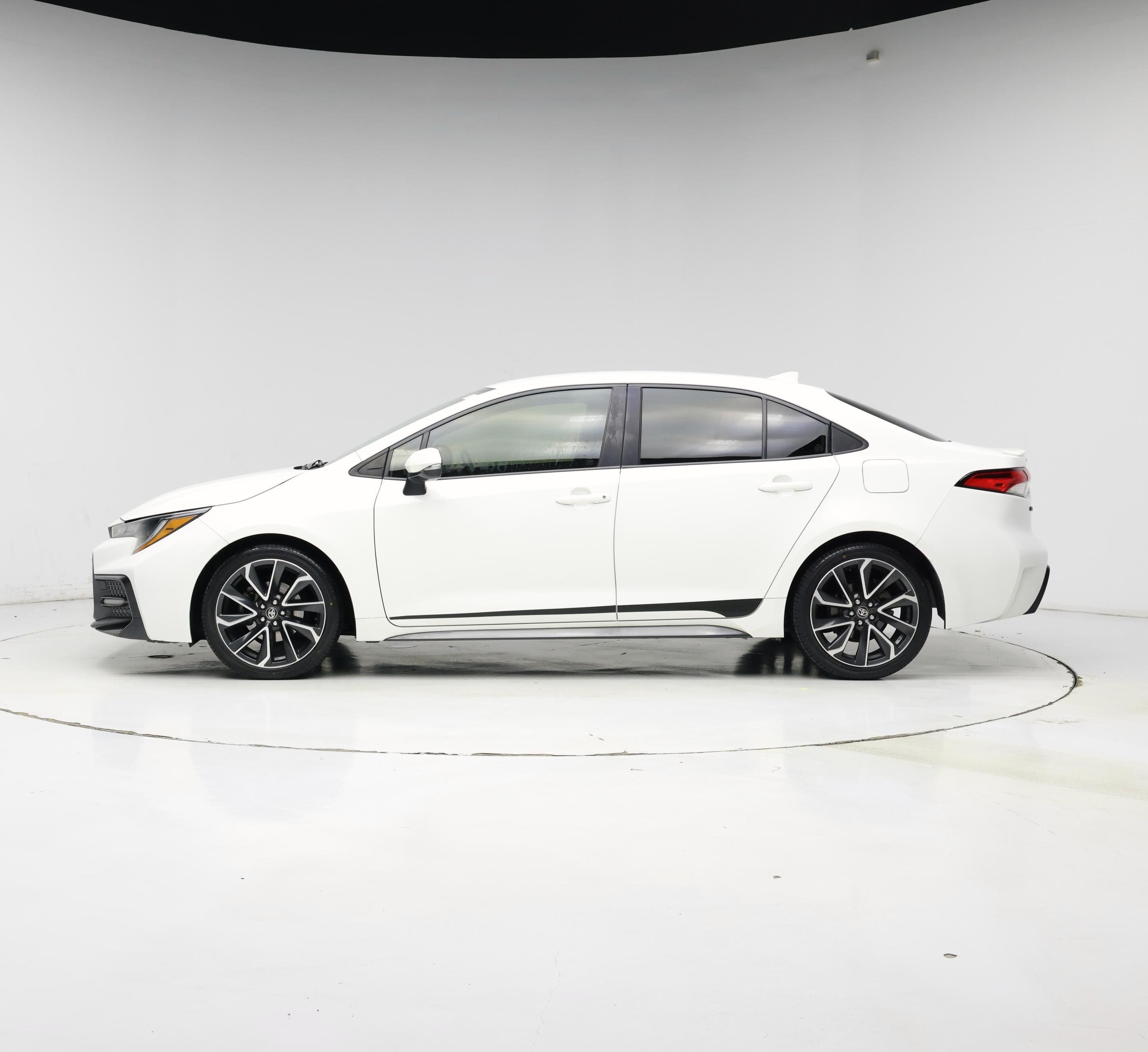 Thumbnail: 2022 Toyota Corolla - 3