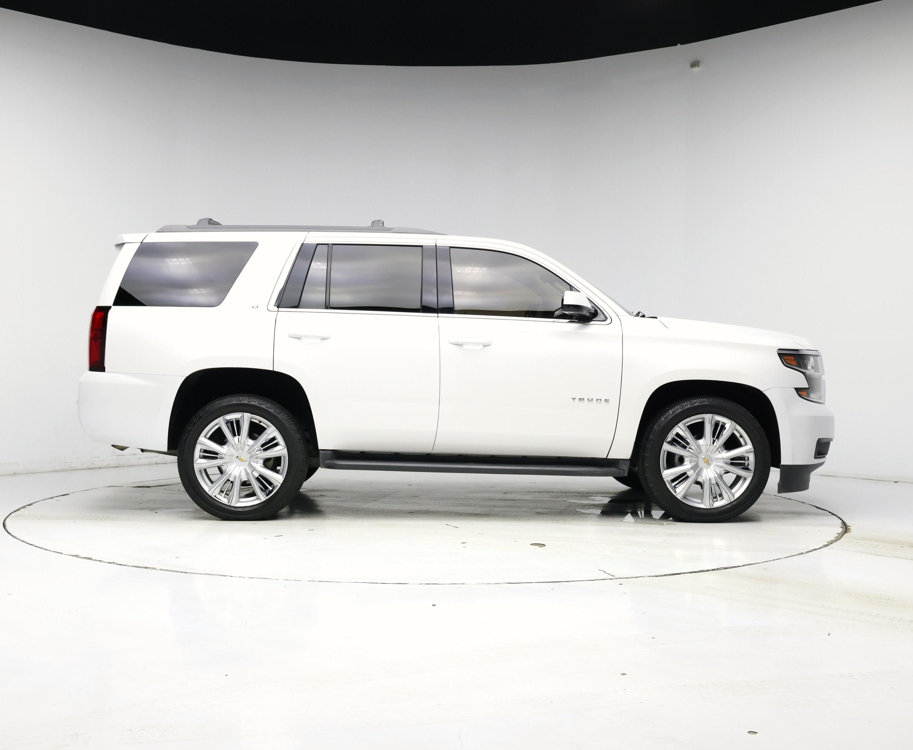 Thumbnail: 2019 Chevrolet Tahoe - 7