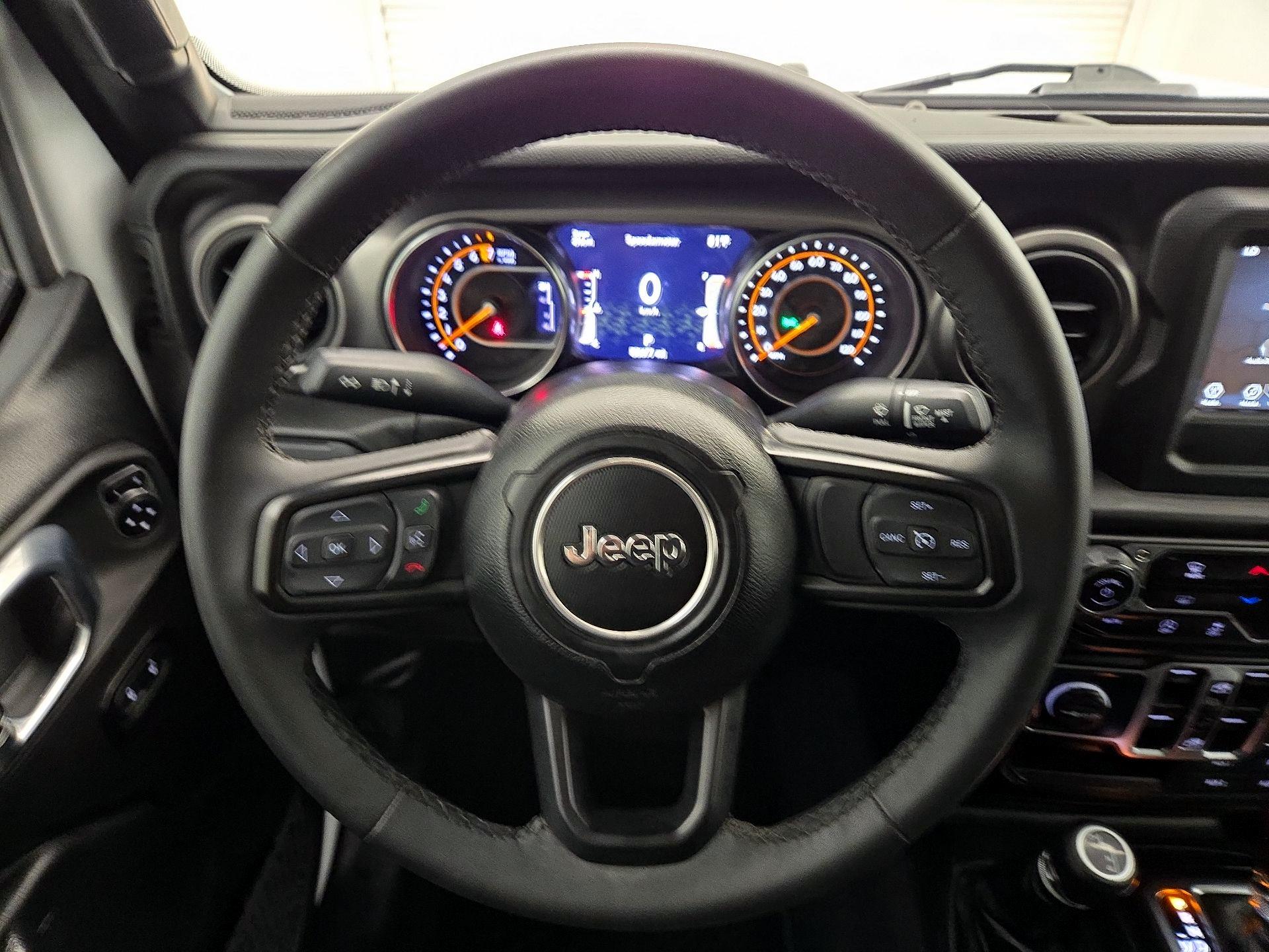 Thumbnail: 2023 Jeep Gladiator - 10