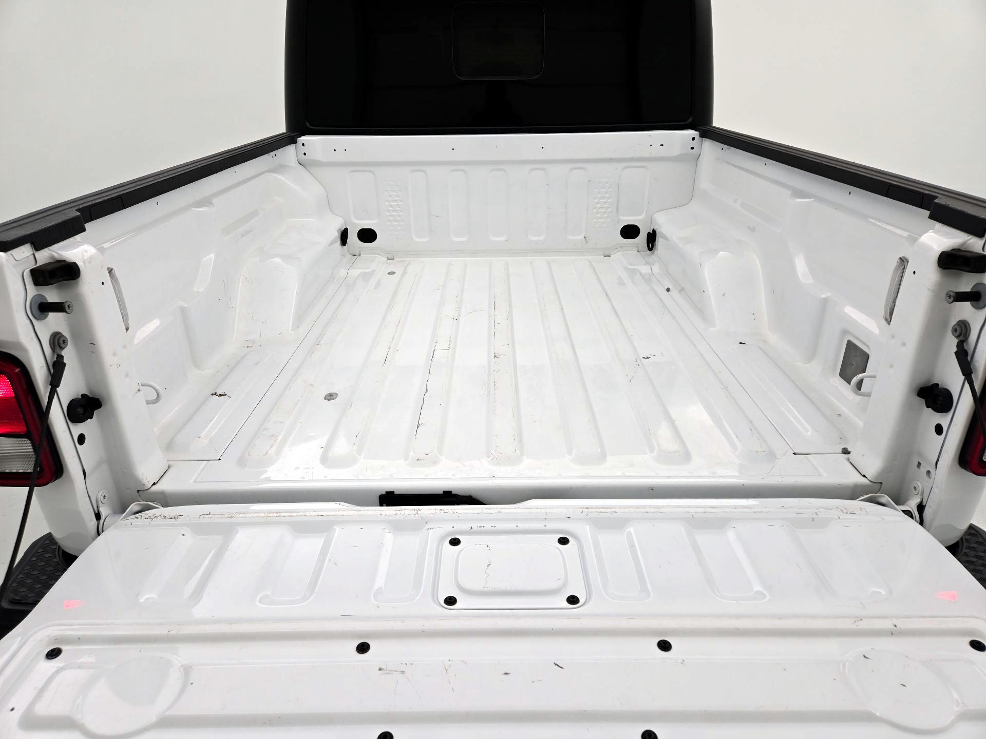 Thumbnail: 2023 Jeep Gladiator - 20