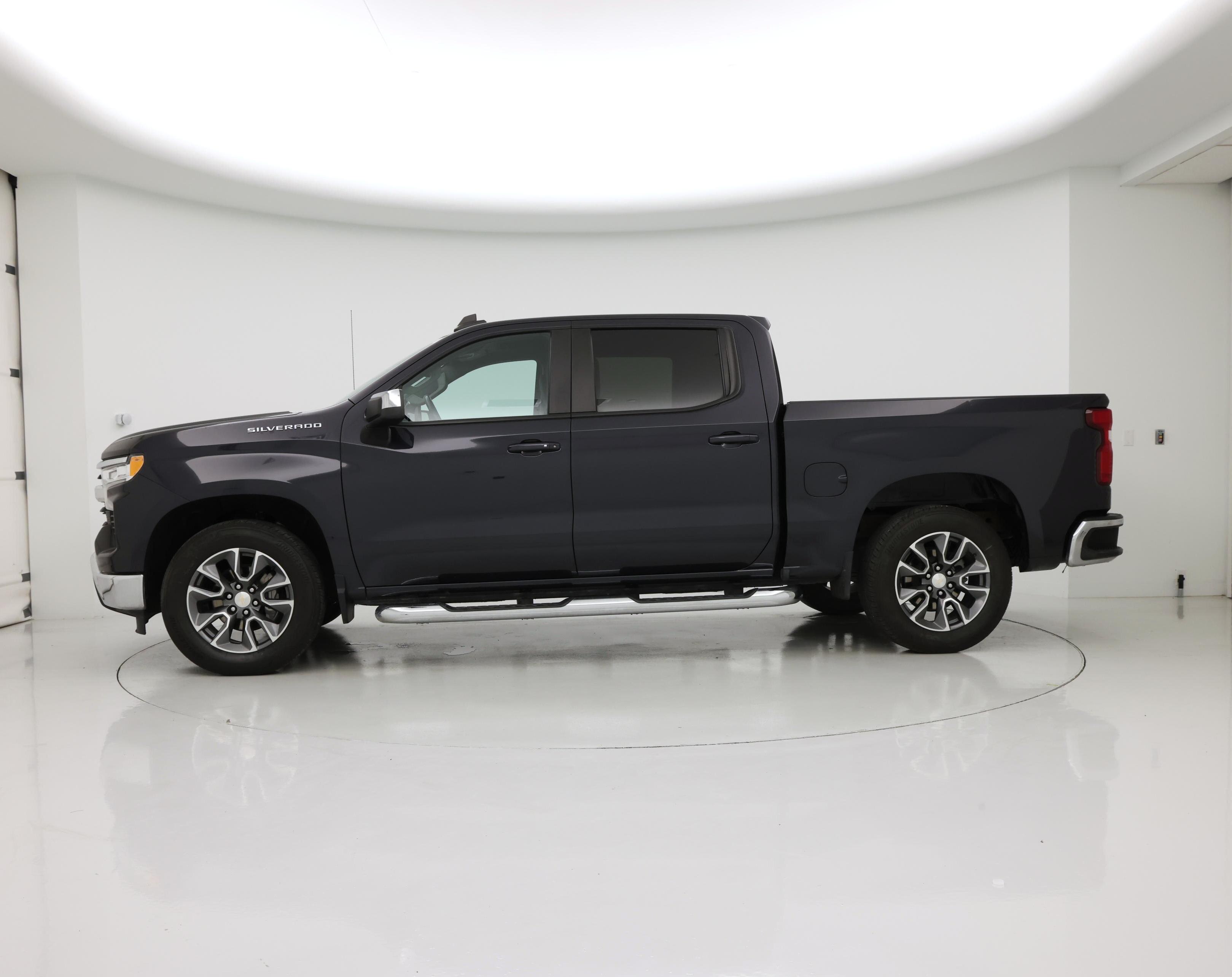 Thumbnail: 2023 Chevrolet Silverado 1500 - 3